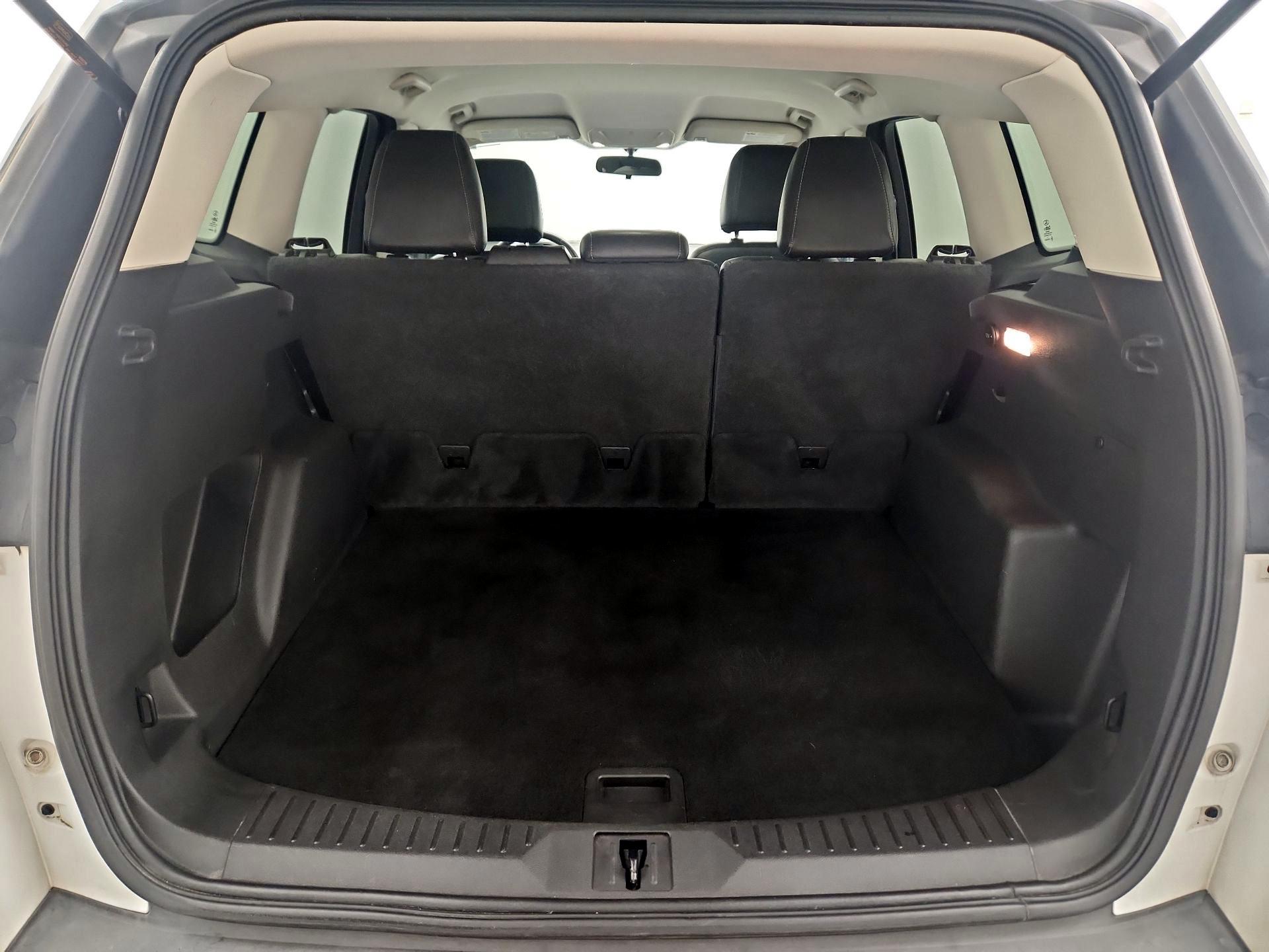 Thumbnail: 2015 Ford Escape - 20