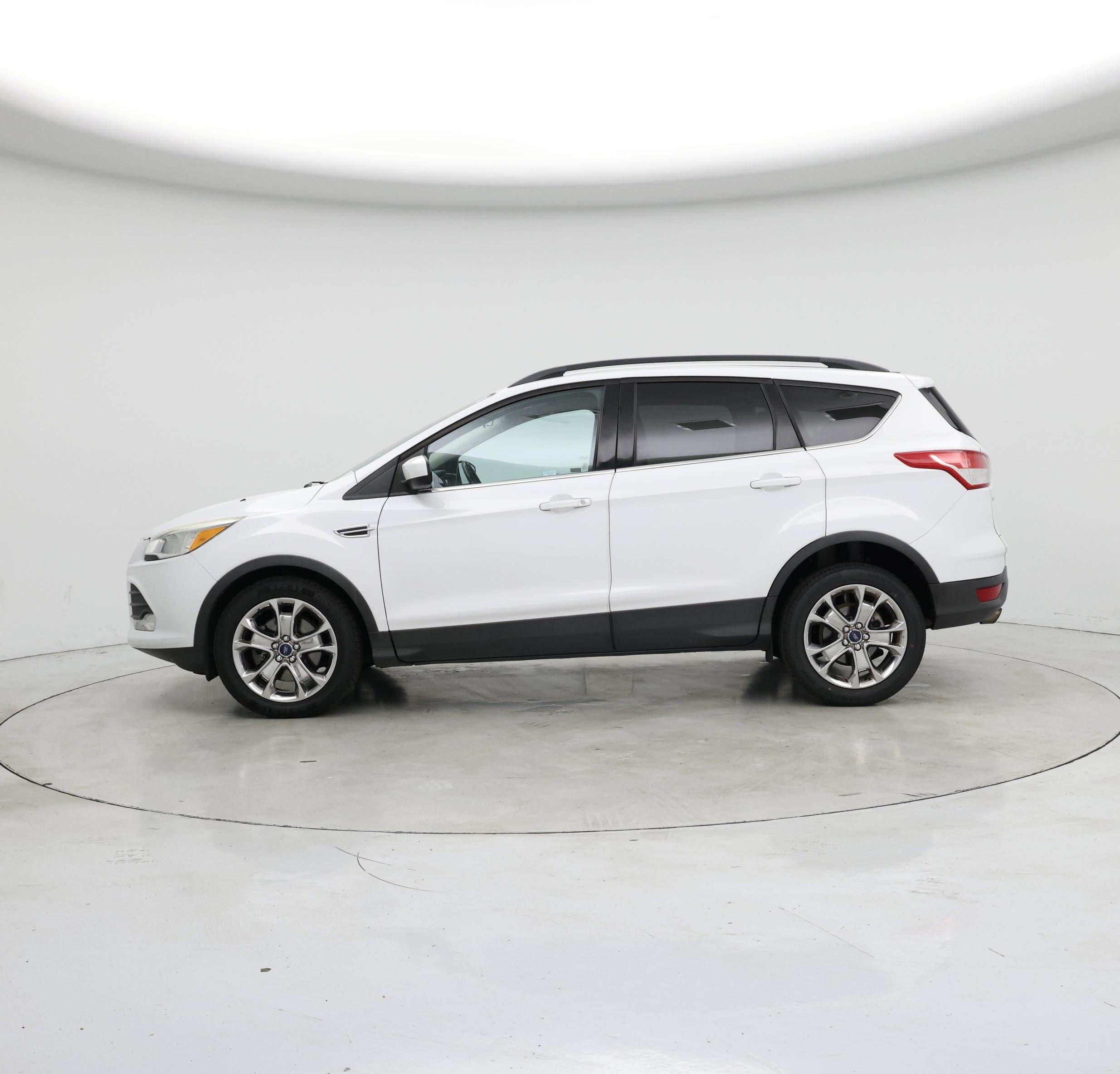 Thumbnail: 2015 Ford Escape - 3