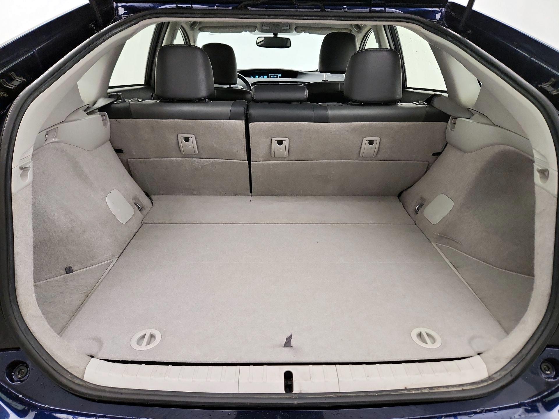 Thumbnail: 2015 Toyota Prius - 20