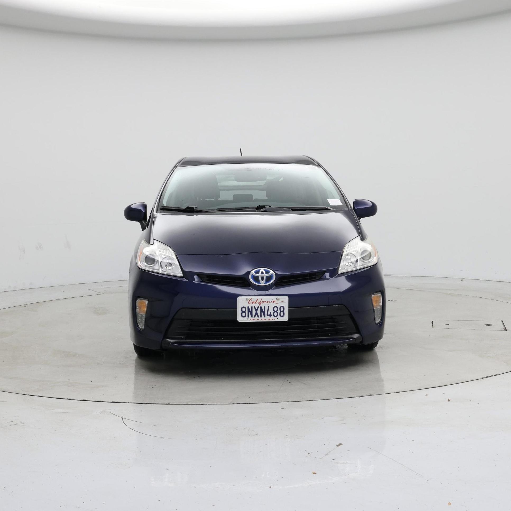 Thumbnail: 2015 Toyota Prius - 5