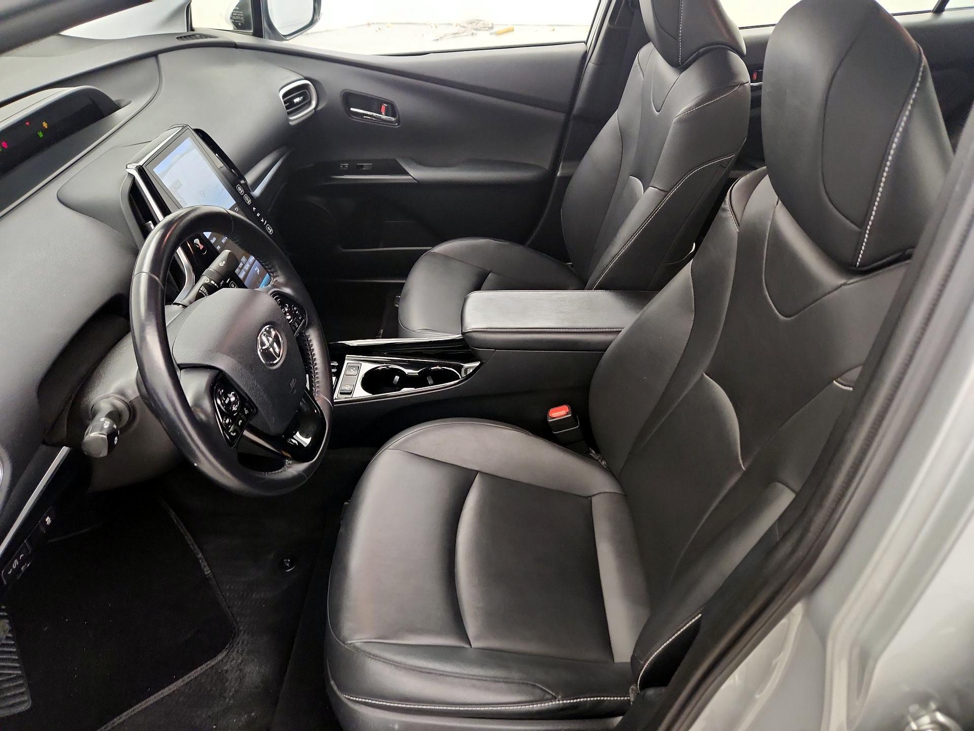 Thumbnail: 2022 Toyota Prius Prime - 11