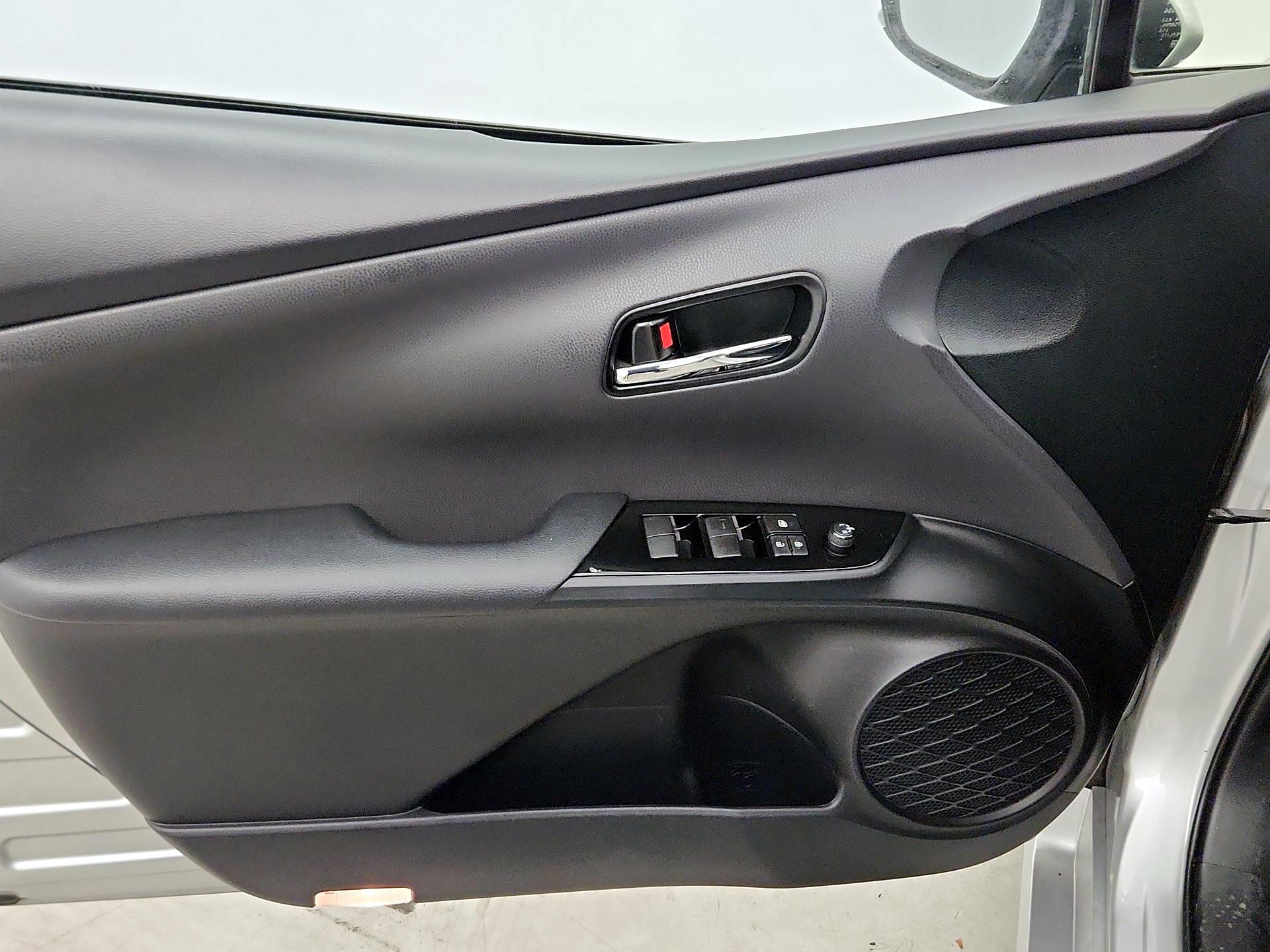 Thumbnail: 2022 Toyota Prius Prime - 12