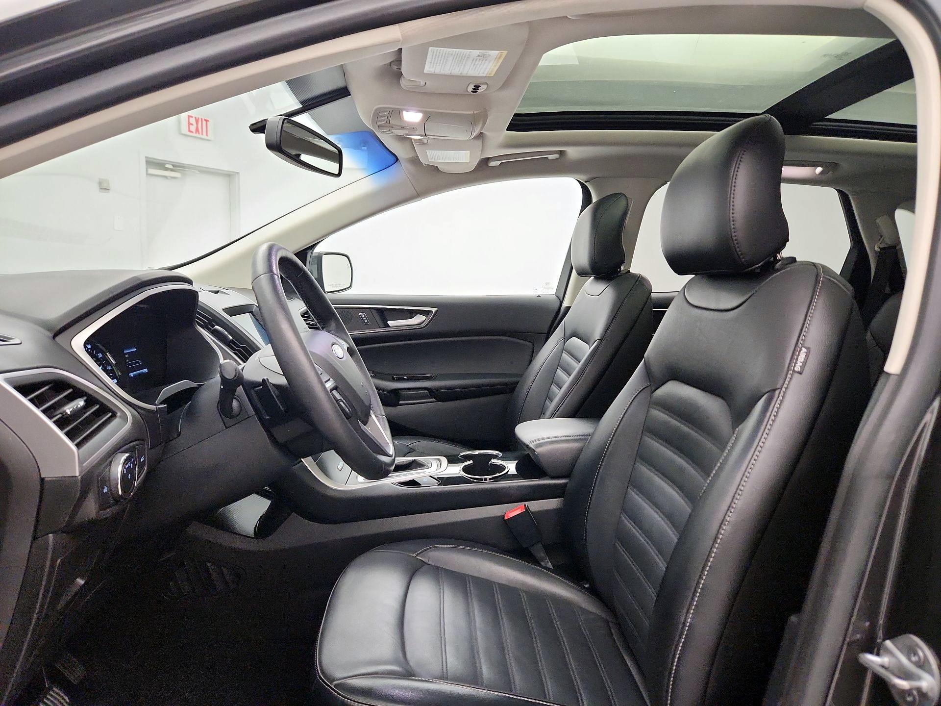 Thumbnail: 2017 Ford Edge - 11