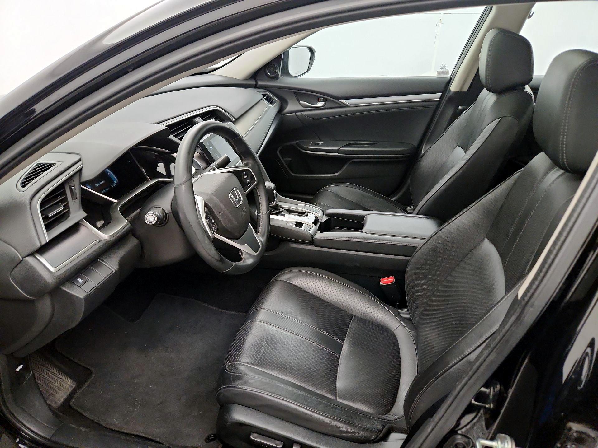 Thumbnail: 2016 Honda Civic - 11