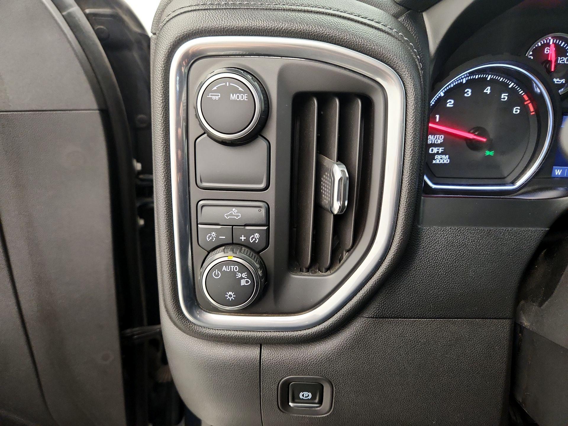 Thumbnail: 2020 Chevrolet Silverado 1500 - 13