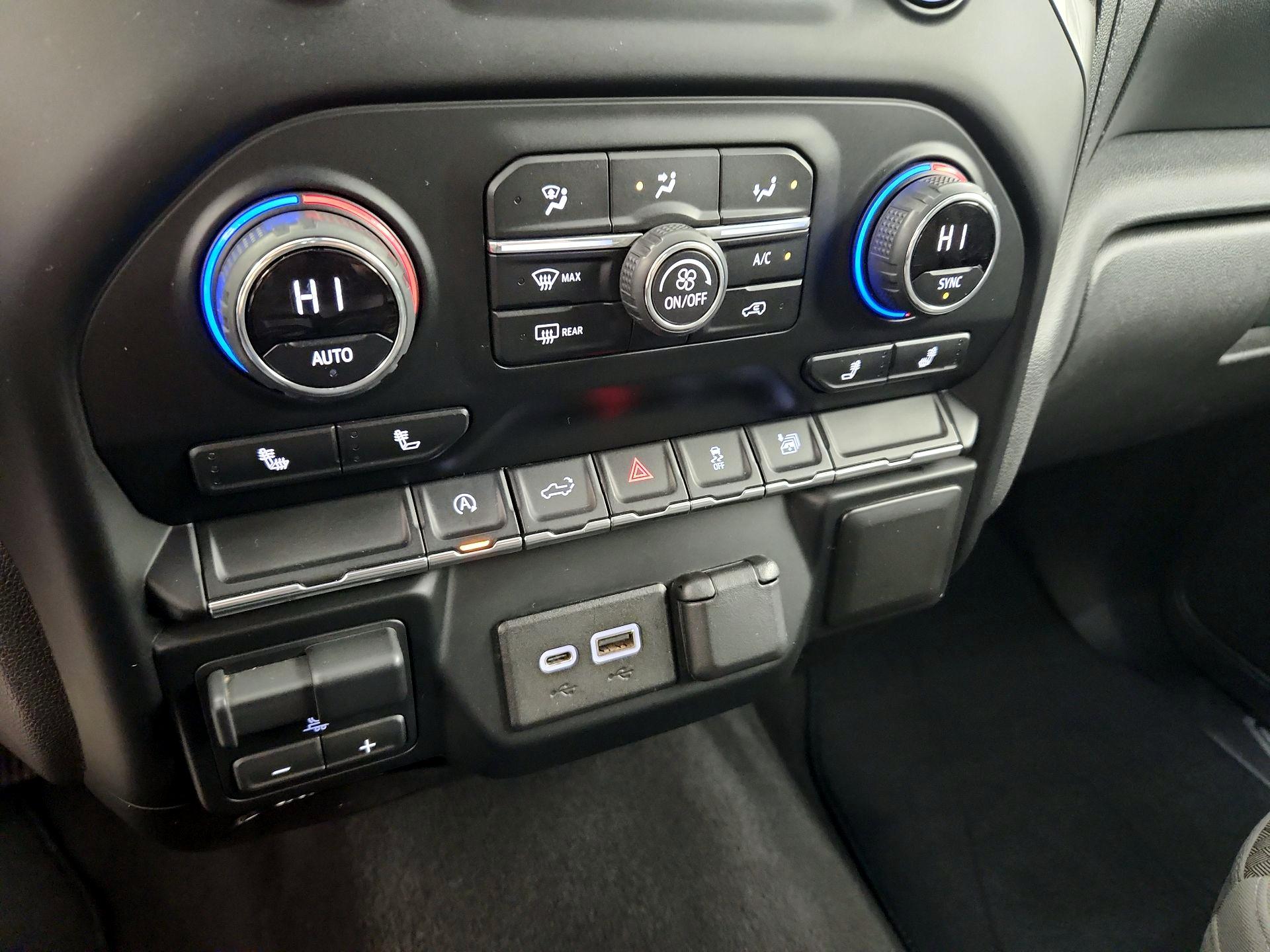 Thumbnail: 2020 Chevrolet Silverado 1500 - 16