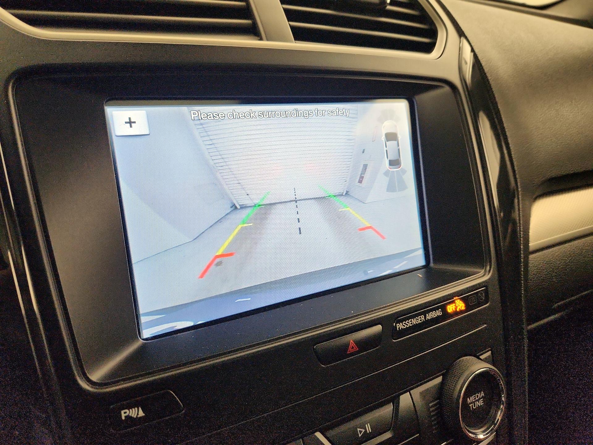 Thumbnail: 2019 Ford Explorer - 15