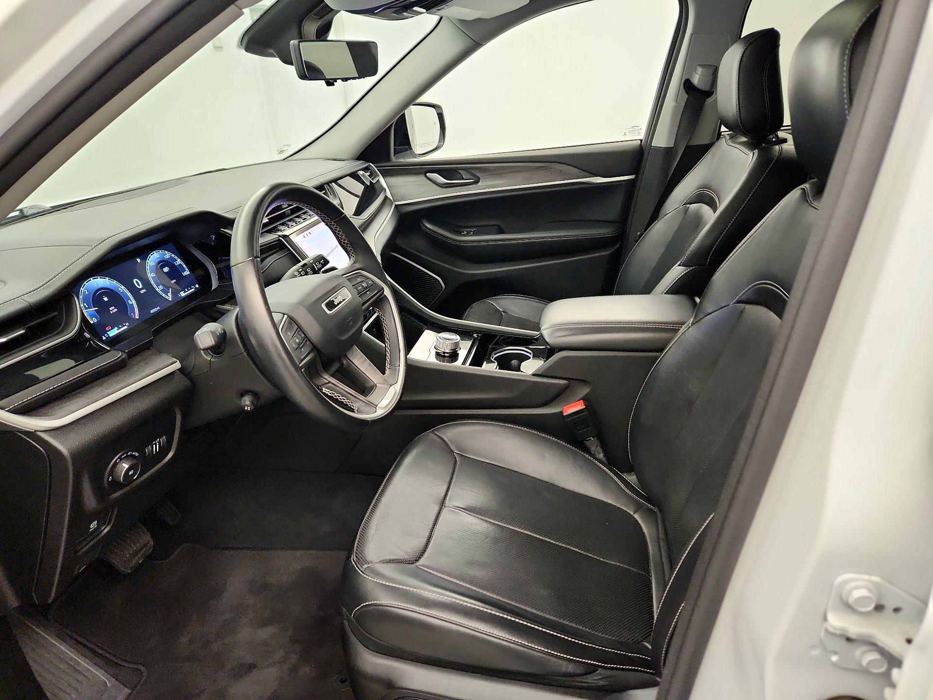 Thumbnail: 2022 Jeep Grand Cherokee - 11