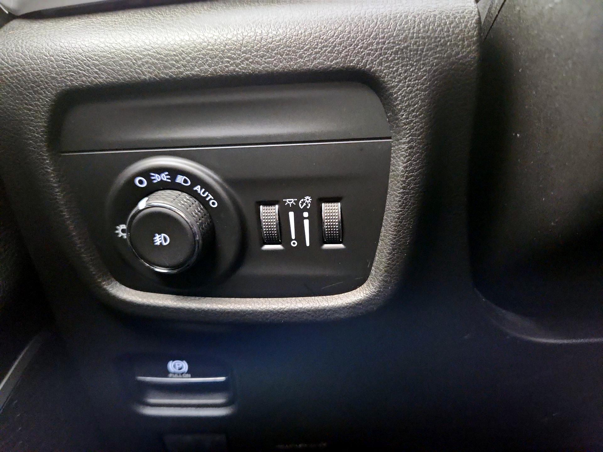 Thumbnail: 2022 Jeep Grand Cherokee - 13