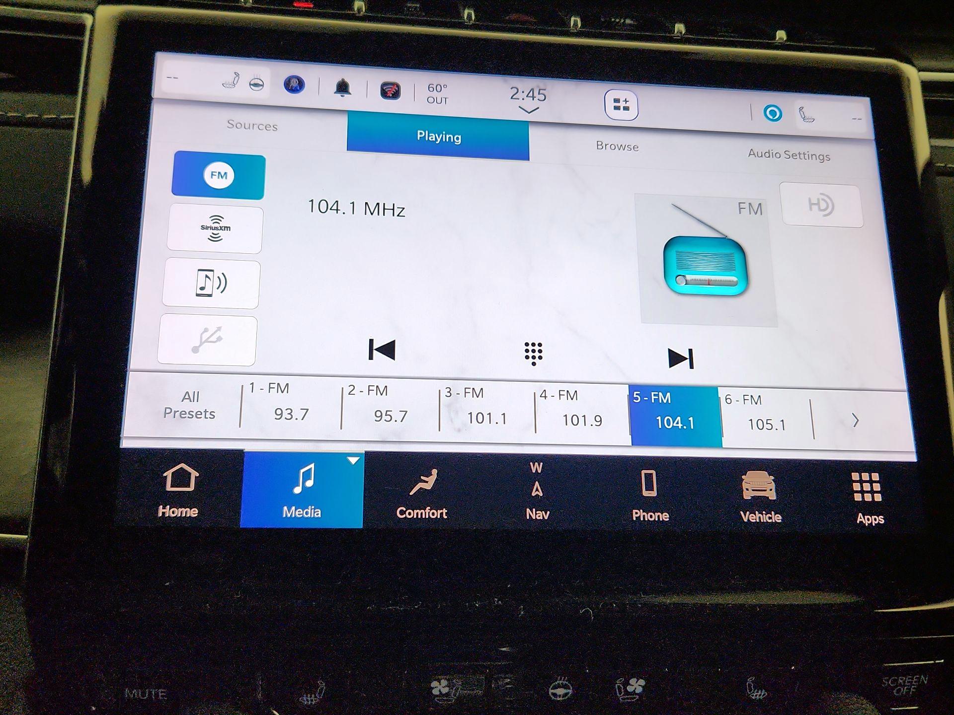 Thumbnail: 2022 Jeep Grand Cherokee - 16