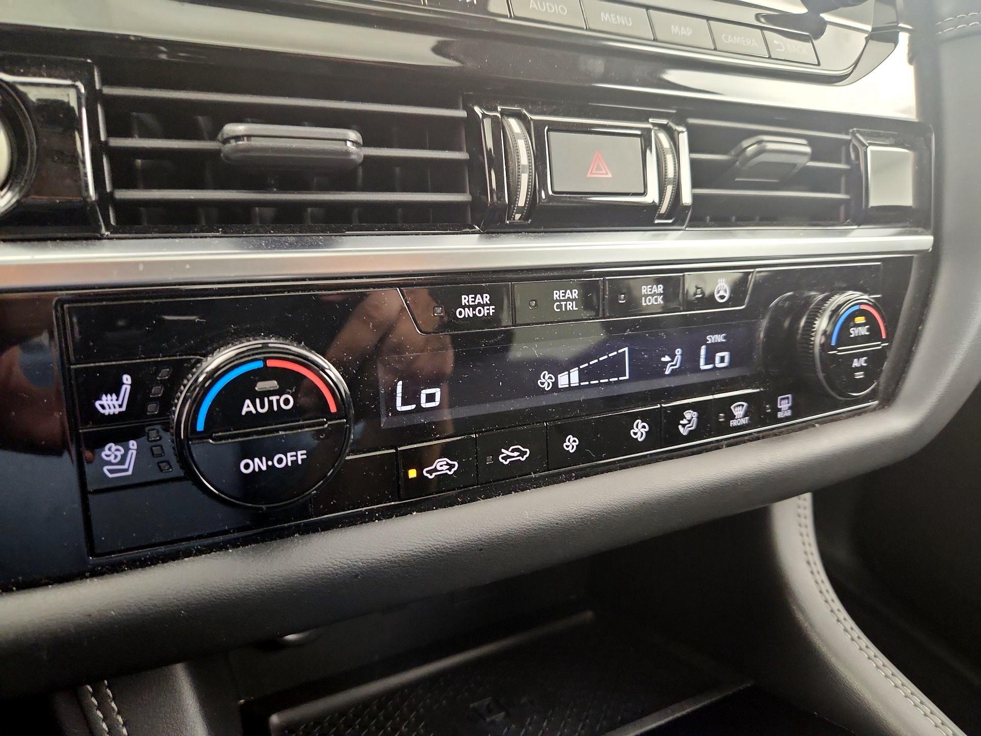 Thumbnail: 2022 Nissan Pathfinder - 17