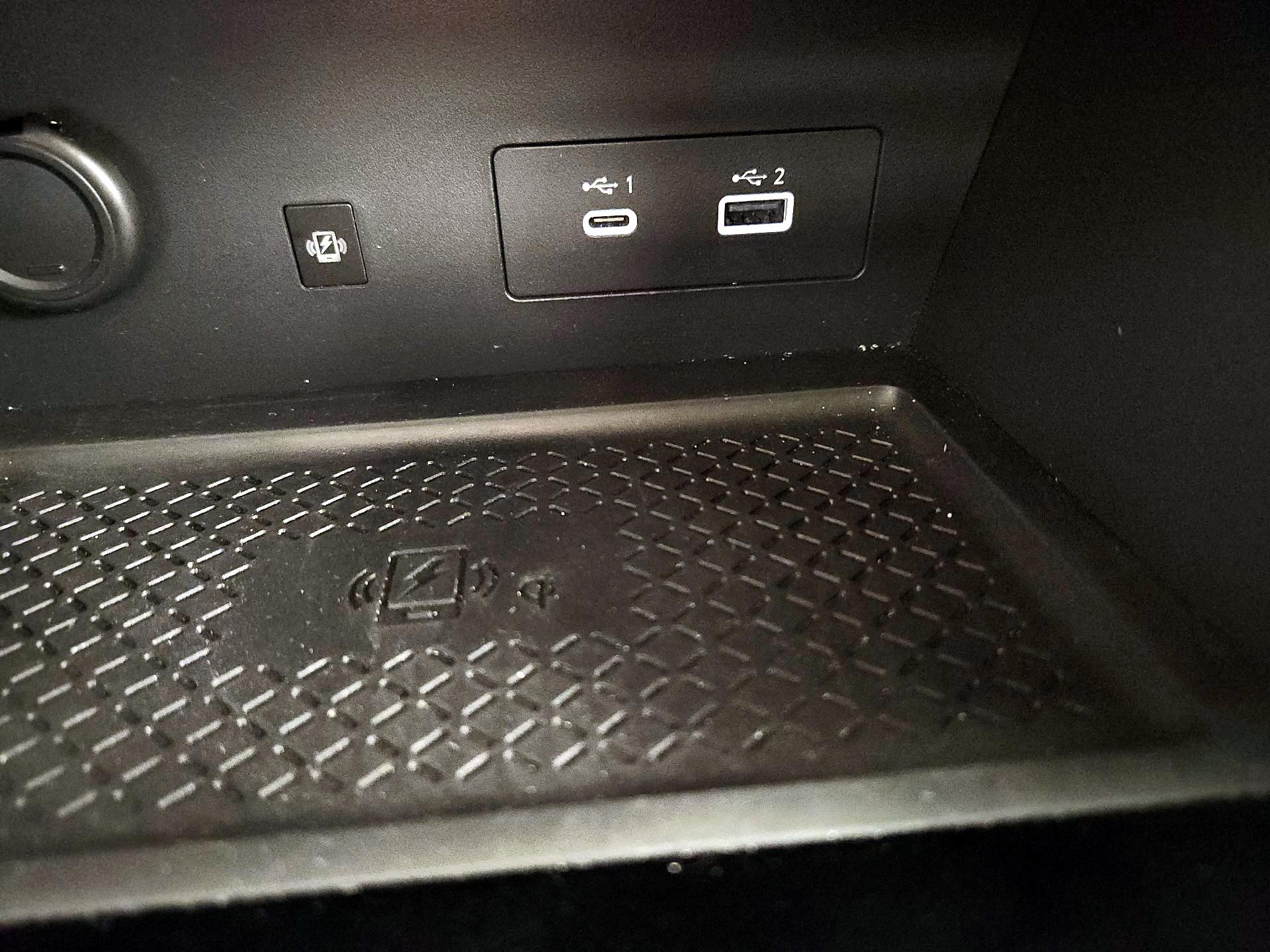 Thumbnail: 2022 Nissan Pathfinder - 19