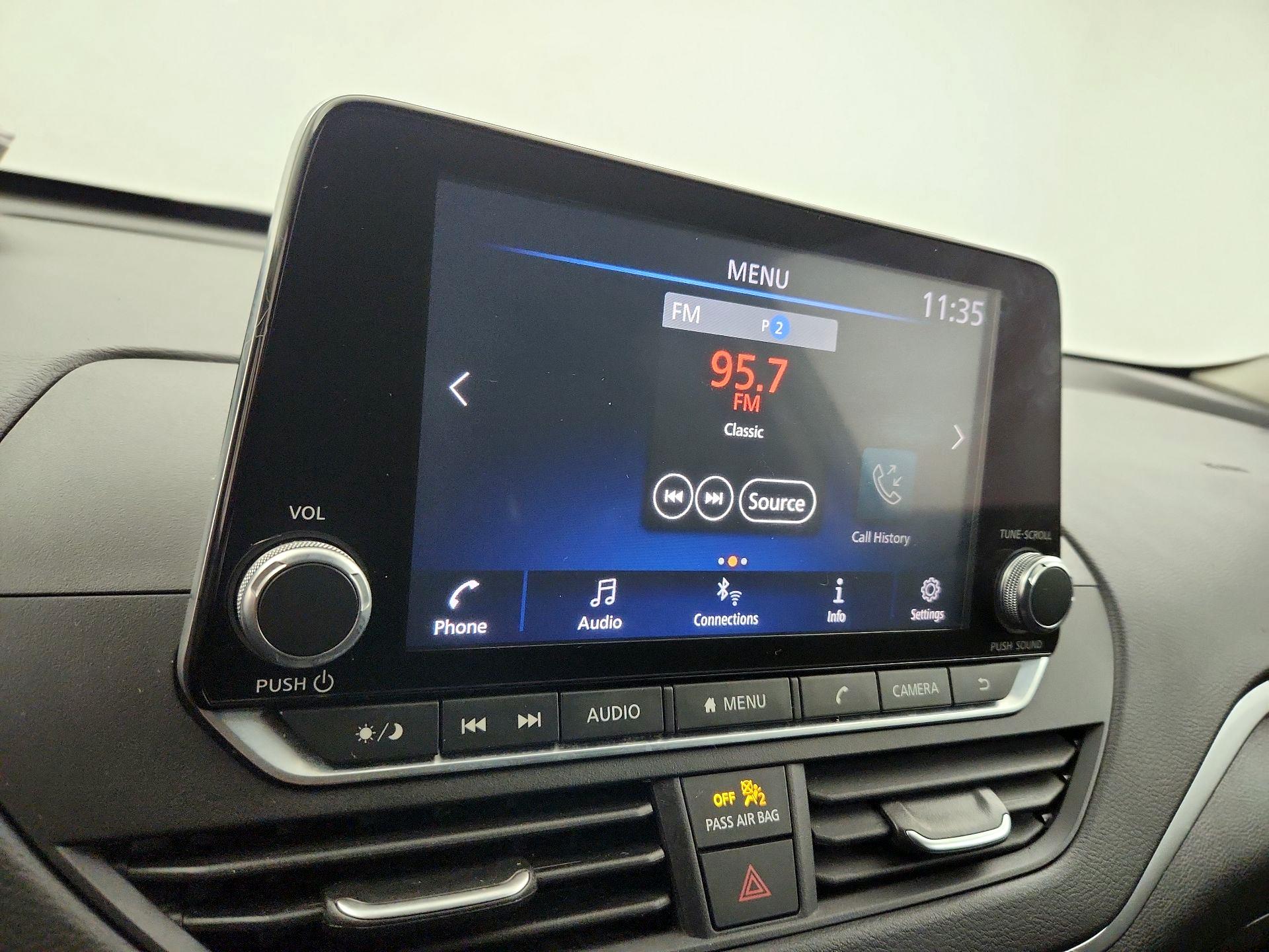 Thumbnail: 2020 Nissan Altima - 15