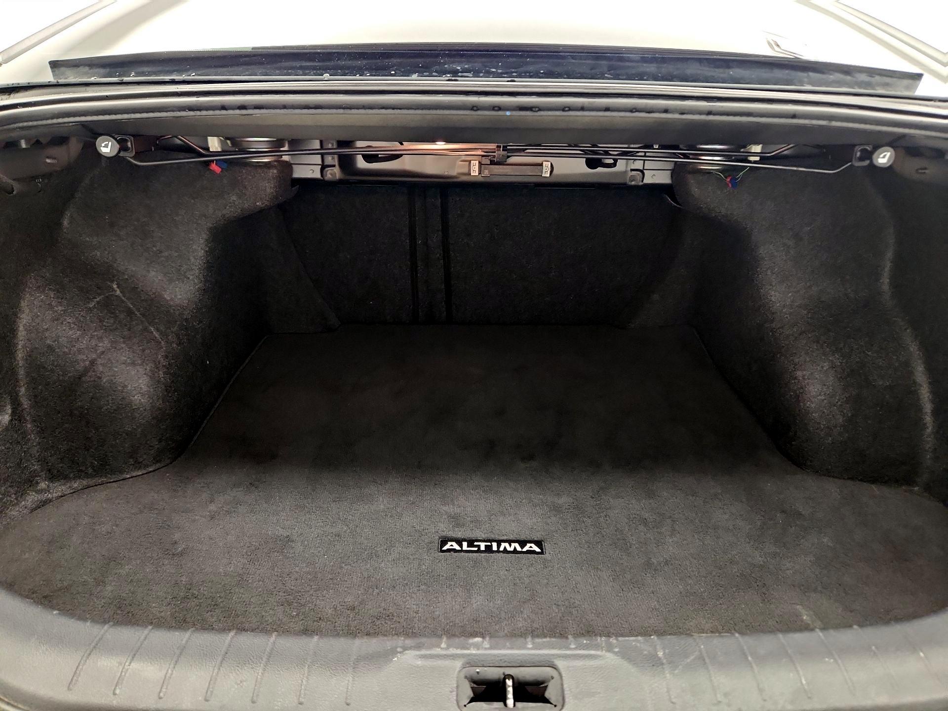 Thumbnail: 2020 Nissan Altima - 20