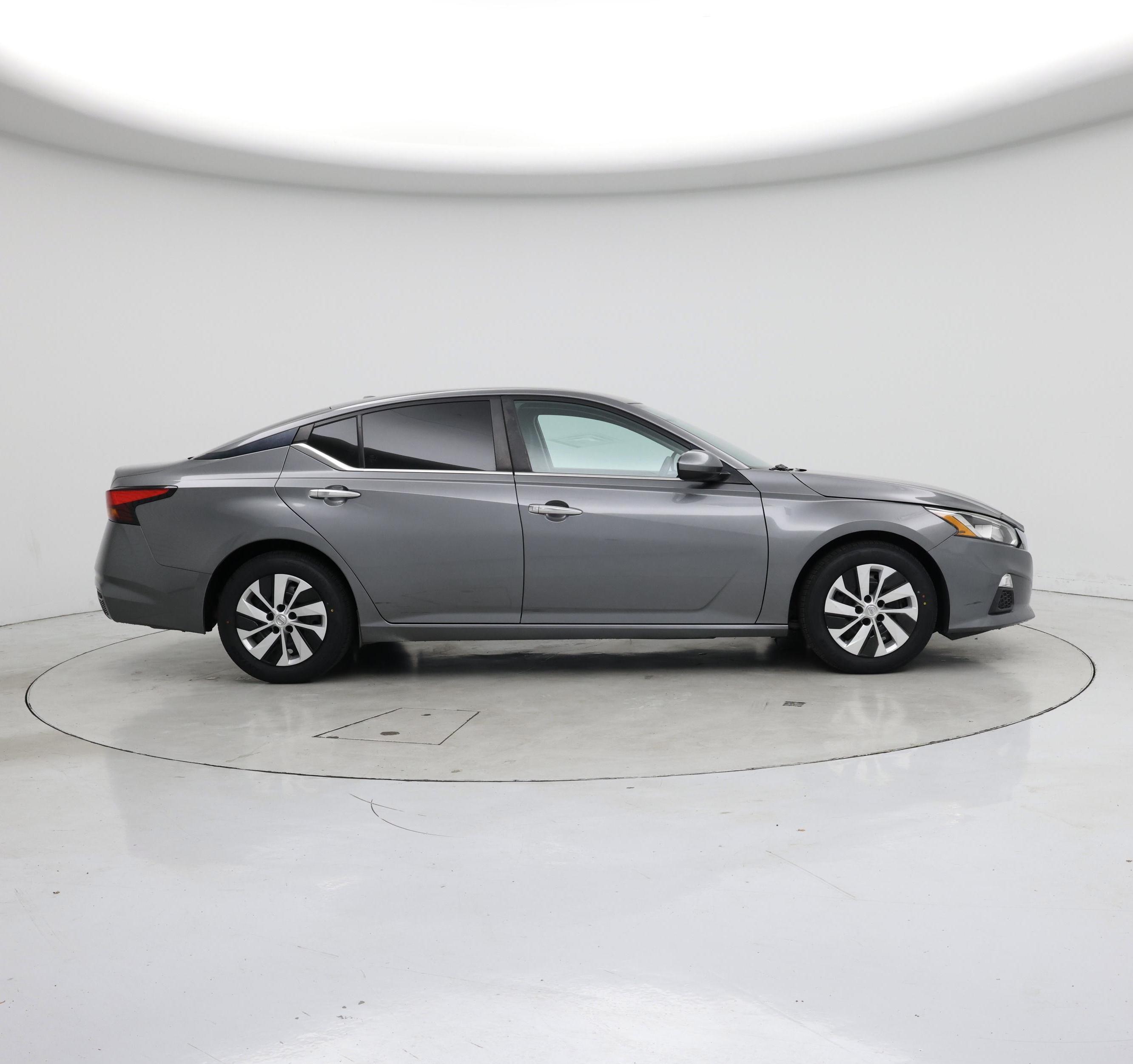 Thumbnail: 2020 Nissan Altima - 7