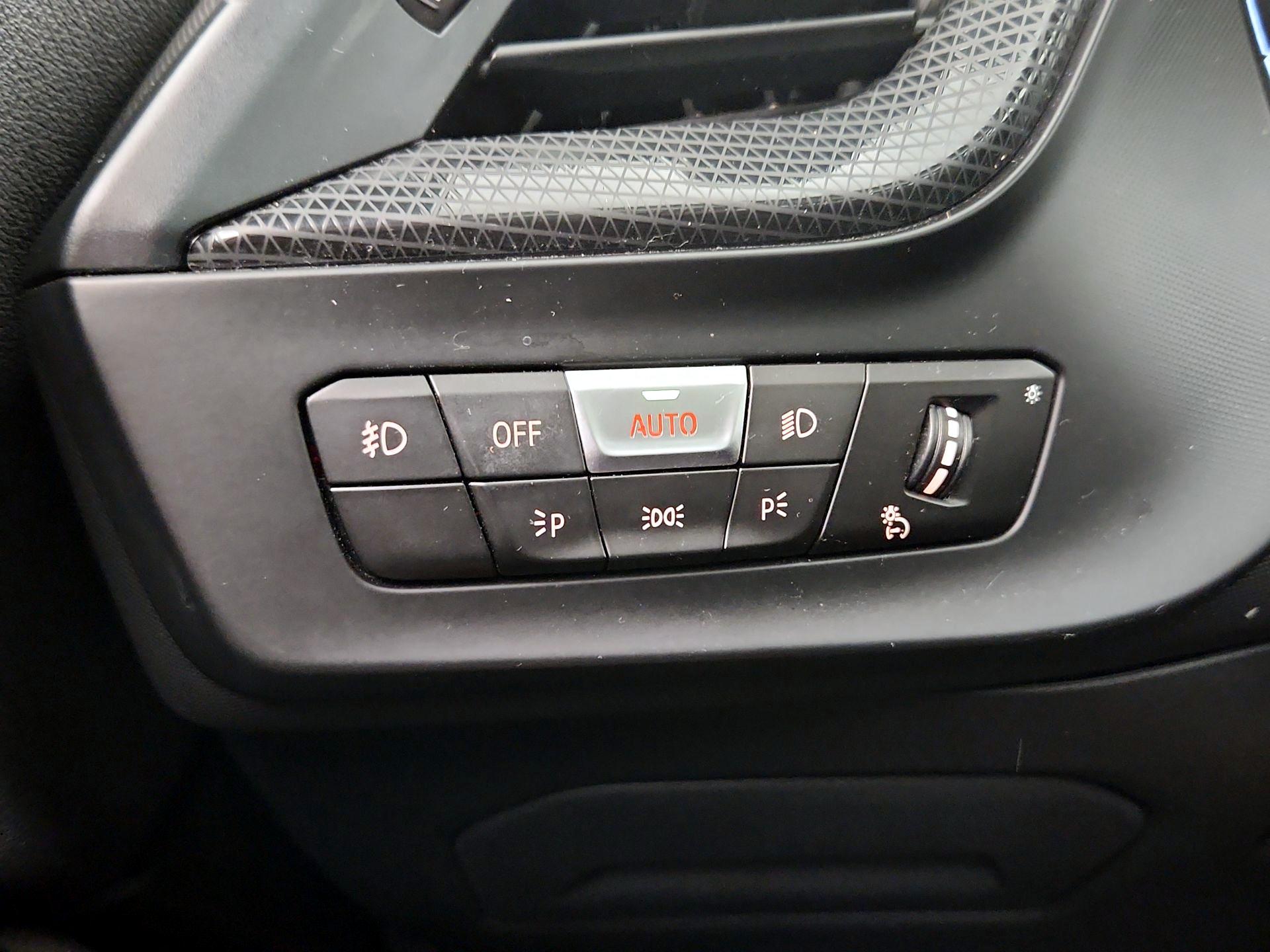 Thumbnail: 2020 BMW 2 Series - 13