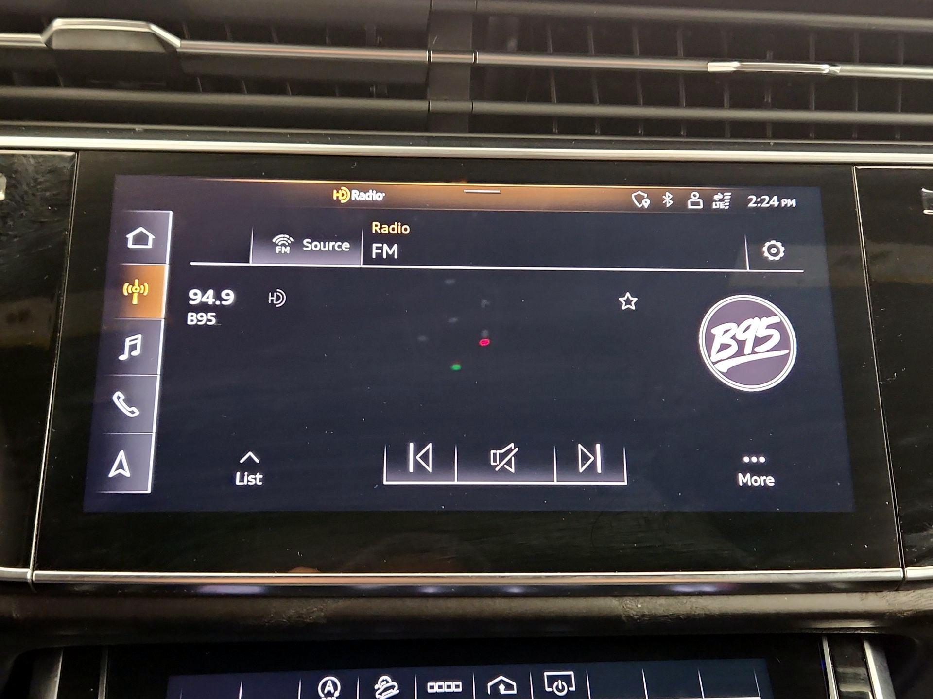 Thumbnail: 2023 Audi Q8 - 16