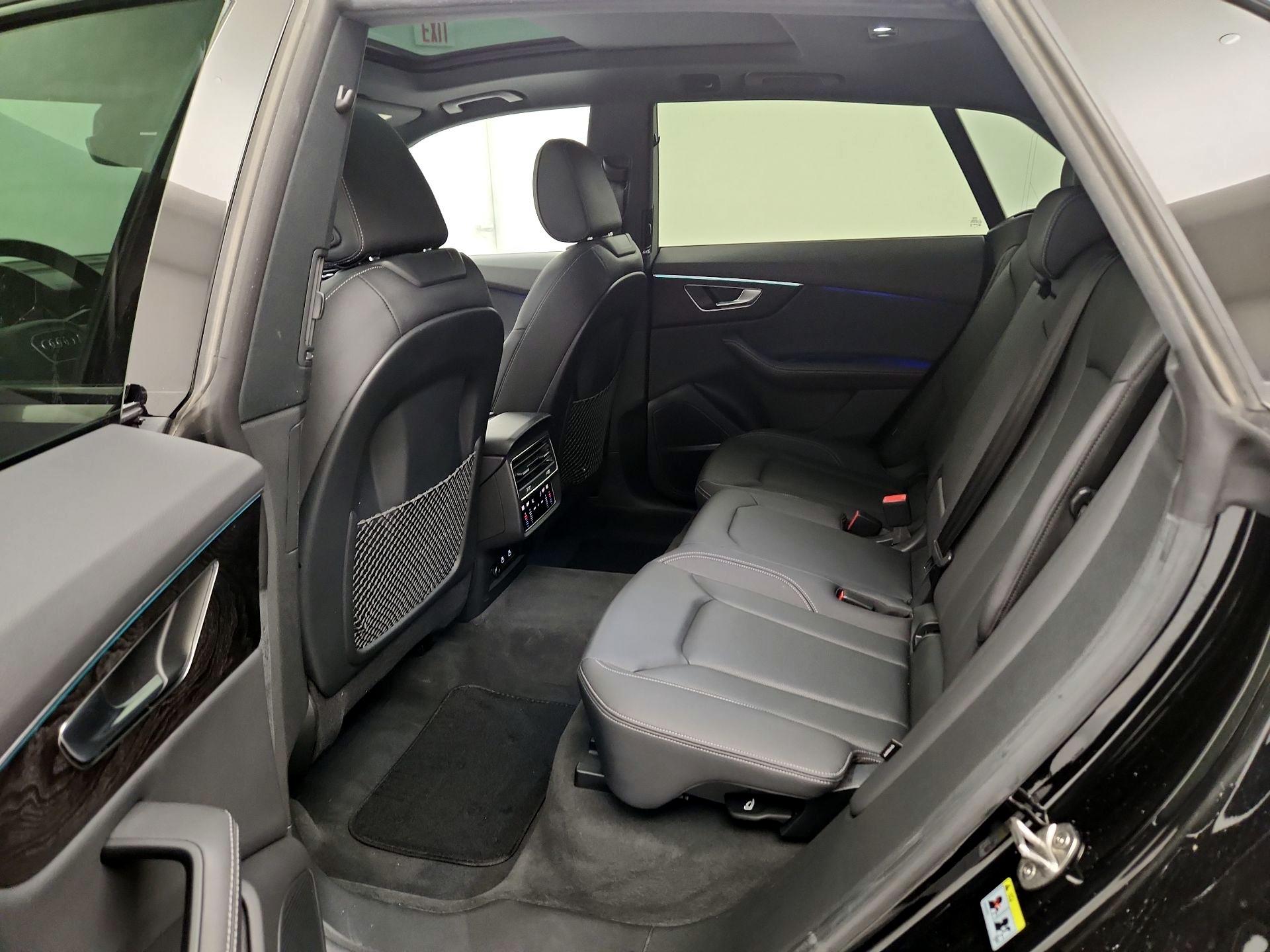 Thumbnail: 2023 Audi Q8 - 20