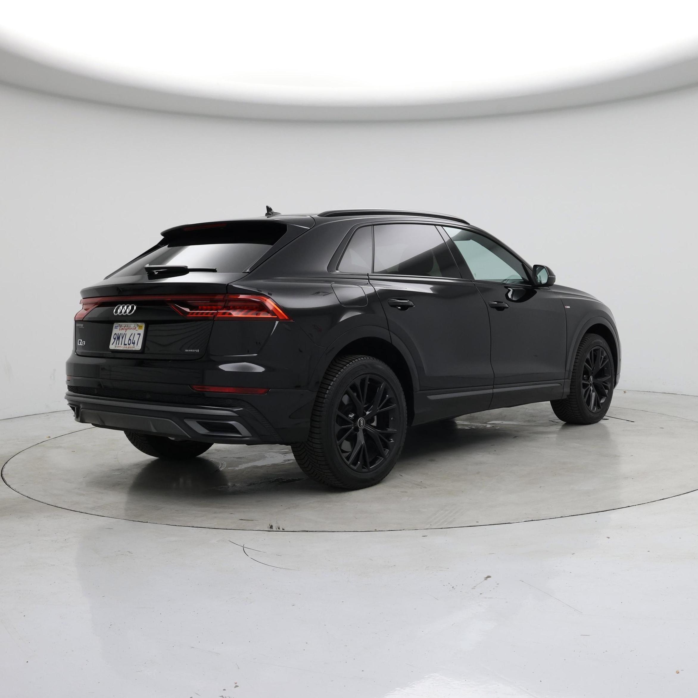 Thumbnail: 2023 Audi Q8 - 8