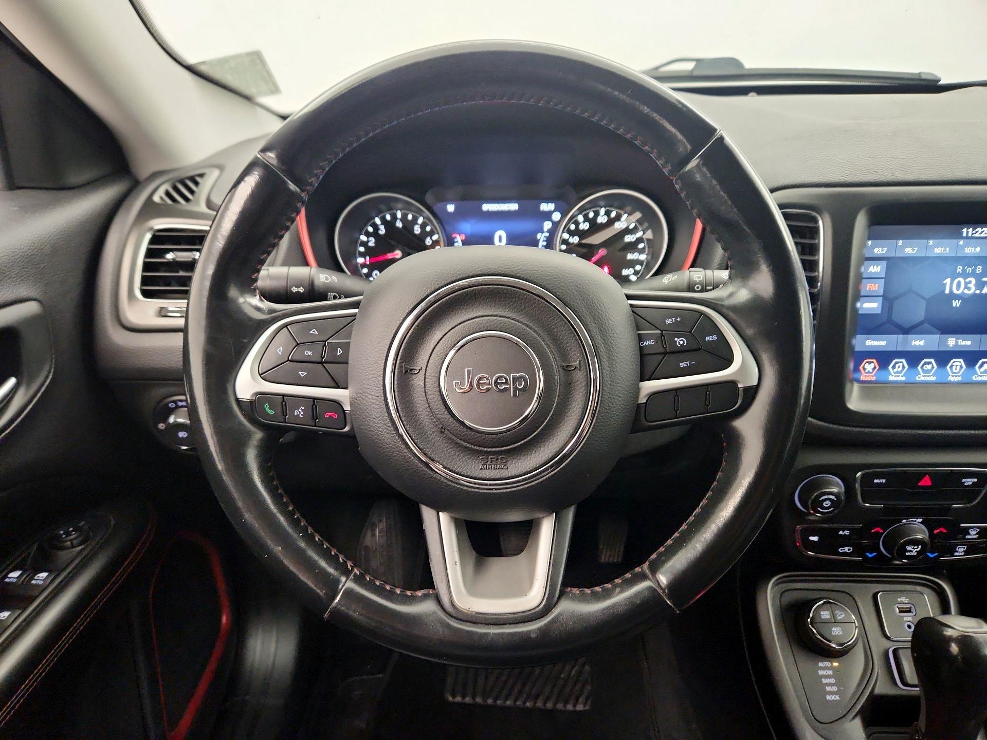 Thumbnail: 2018 Jeep Compass - 10