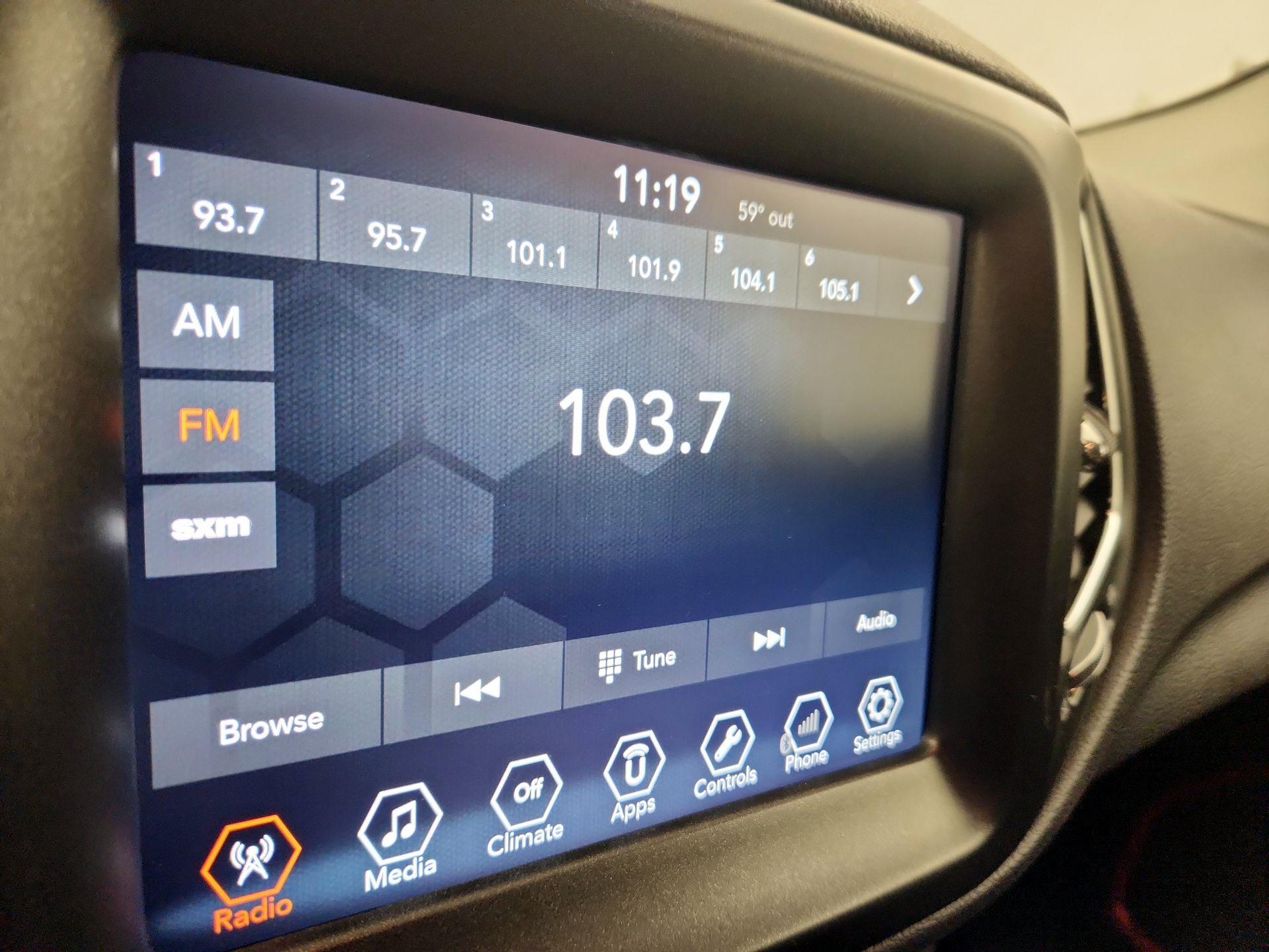 Thumbnail: 2018 Jeep Compass - 15