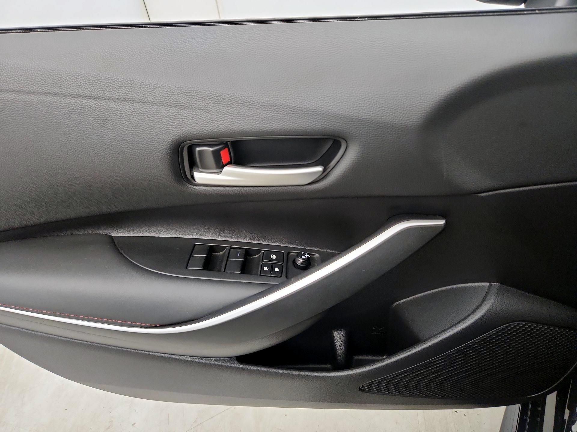 Thumbnail: 2025 Toyota Corolla - 12