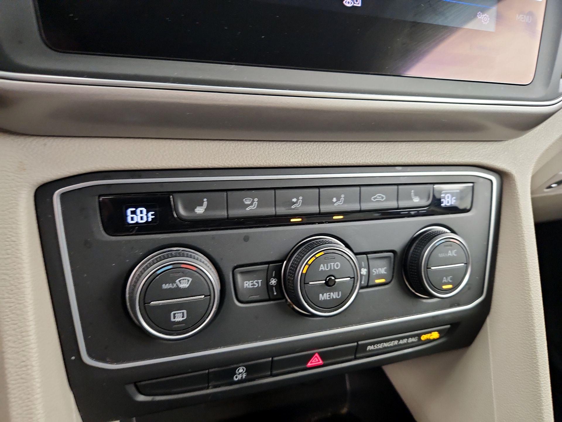 Thumbnail: 2019 Volkswagen Atlas - 16