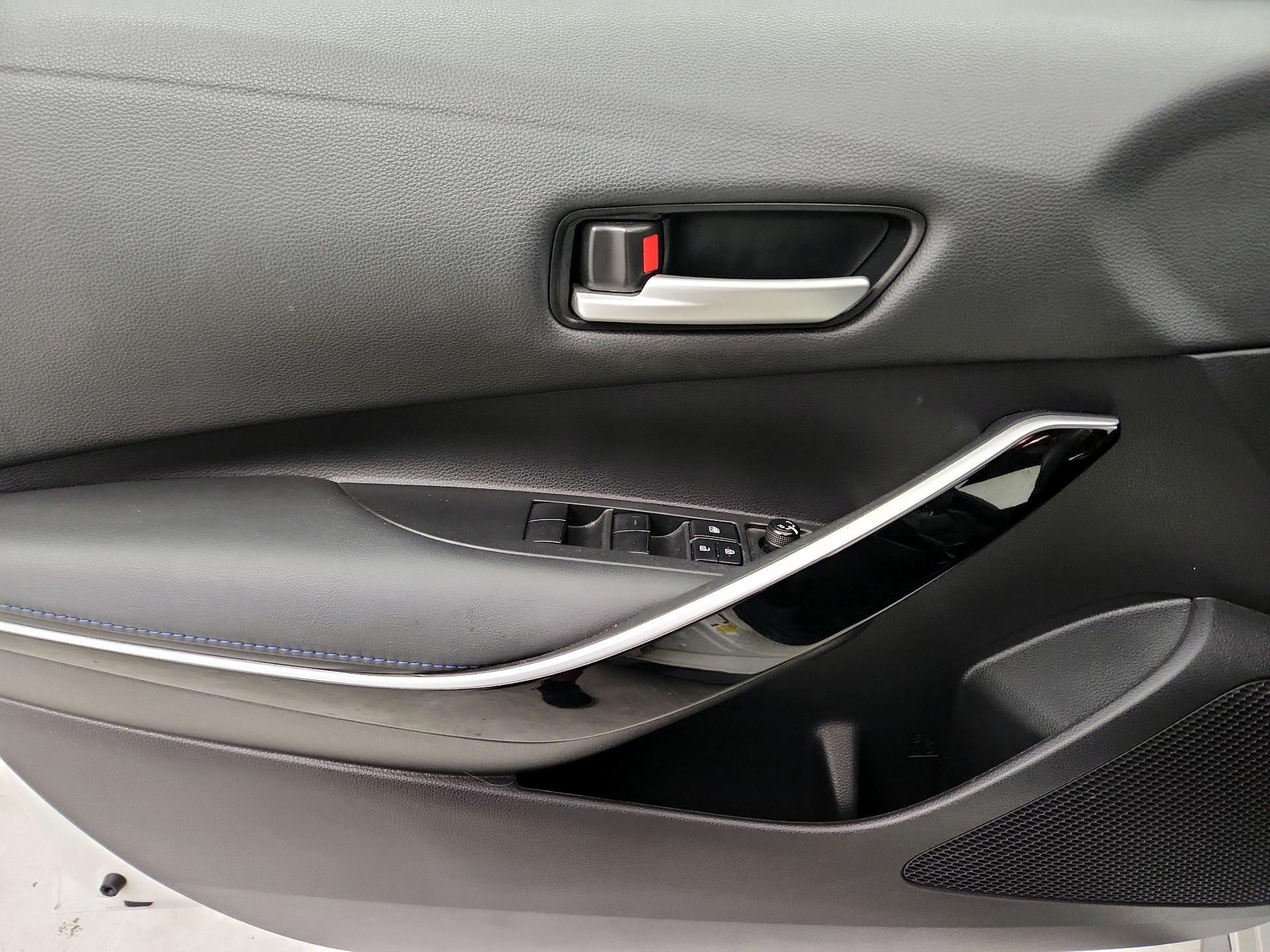 Thumbnail: 2021 Toyota Corolla - 12