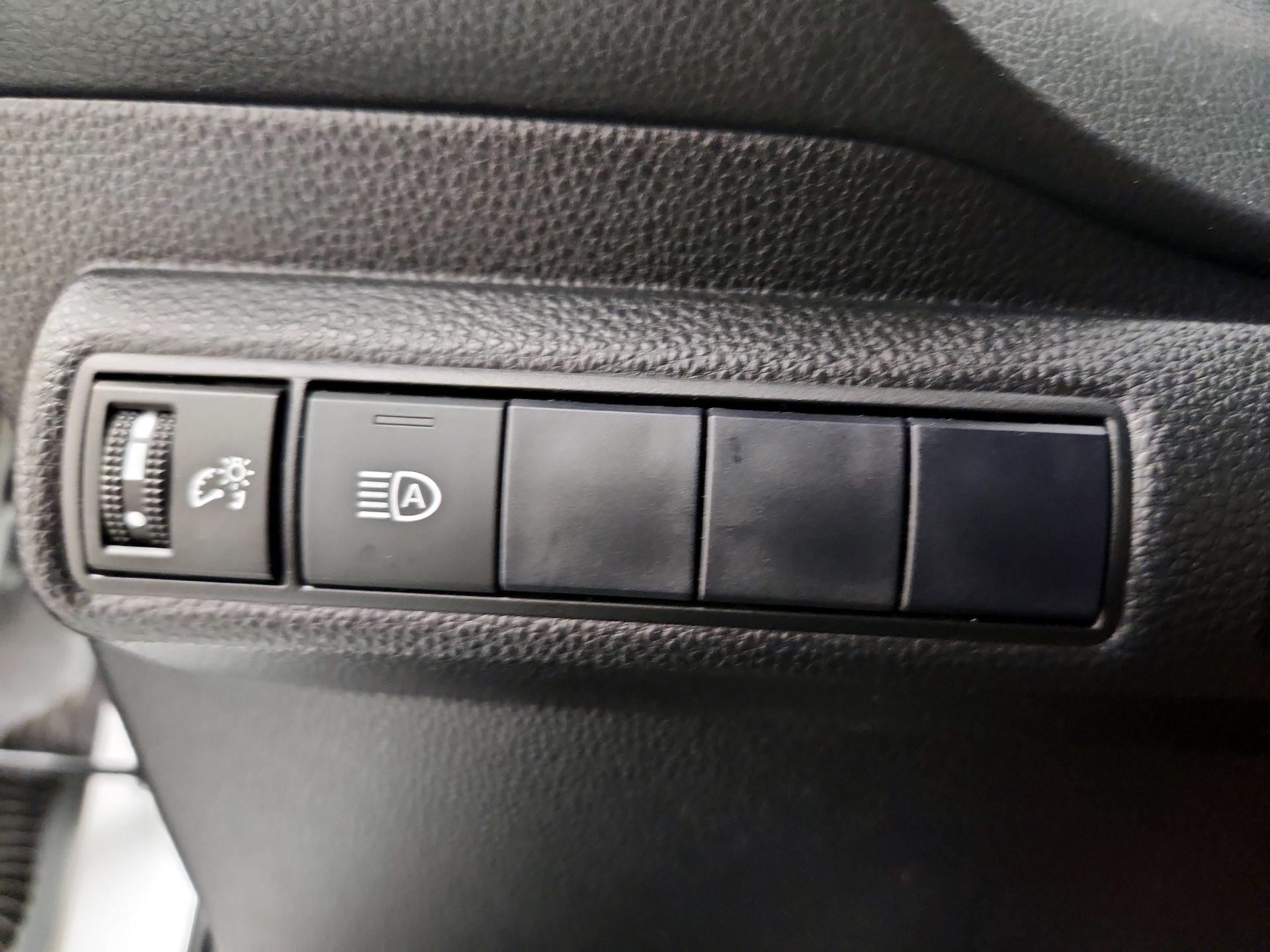 Thumbnail: 2021 Toyota Corolla - 13