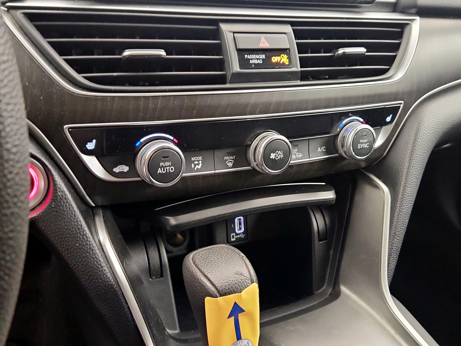 Thumbnail: 2018 Honda Accord - 16