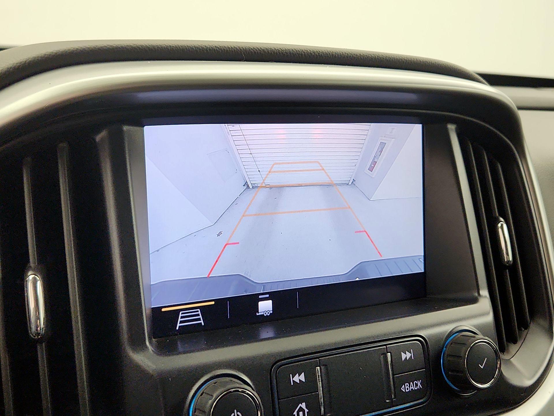 Thumbnail: 2022 Chevrolet Colorado - 15