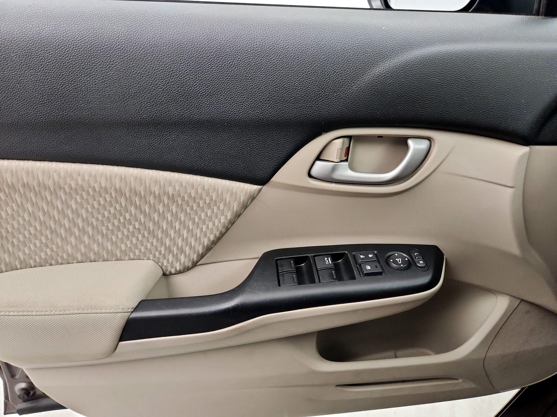 Thumbnail: 2015 Honda Civic - 12