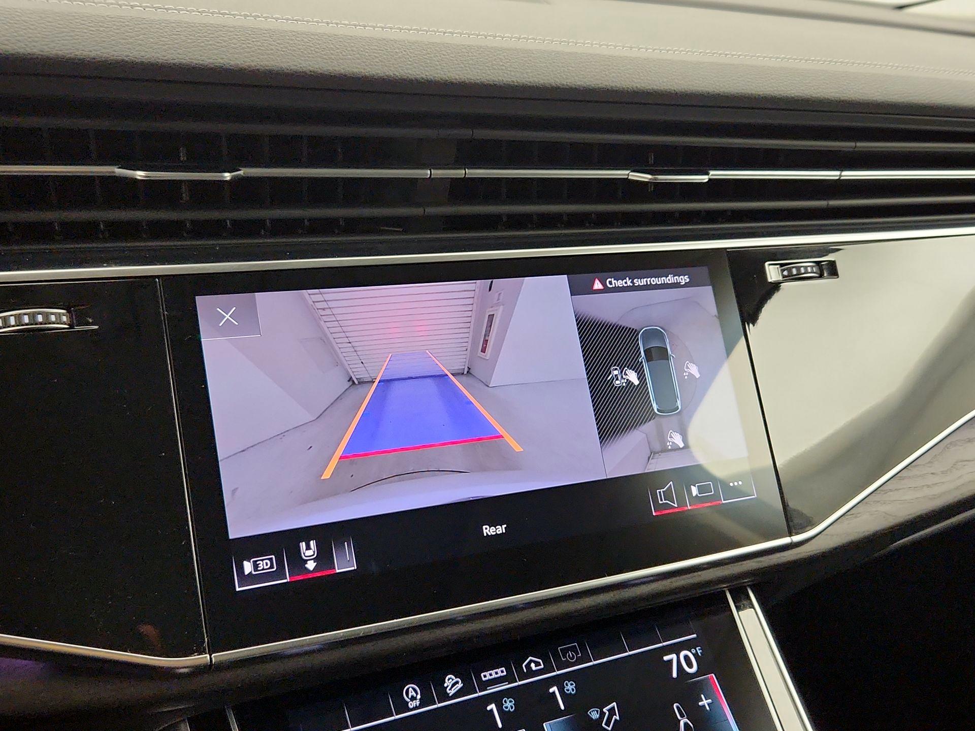 Thumbnail: 2023 Audi Q7 - 15