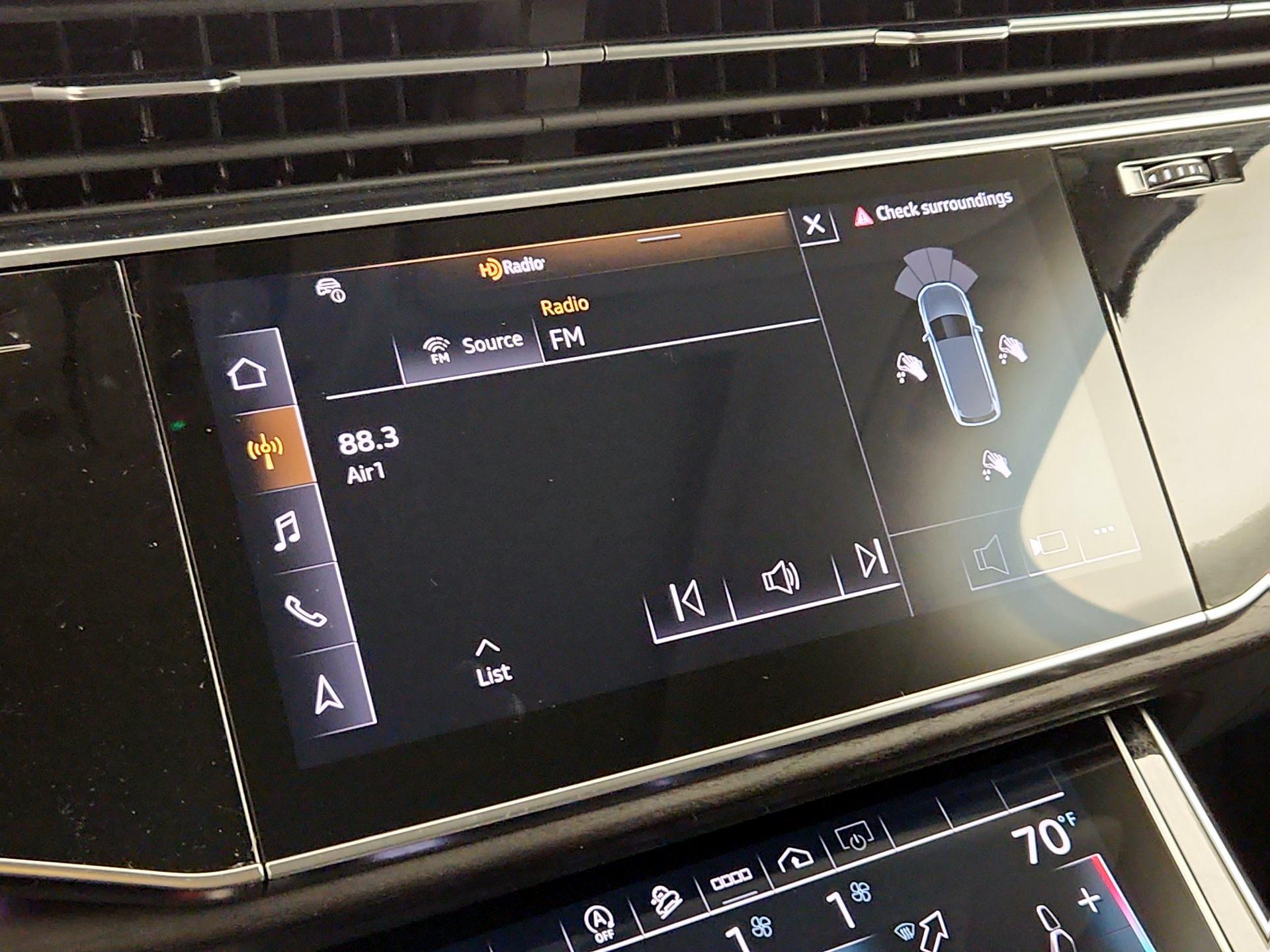 Thumbnail: 2023 Audi Q7 - 16