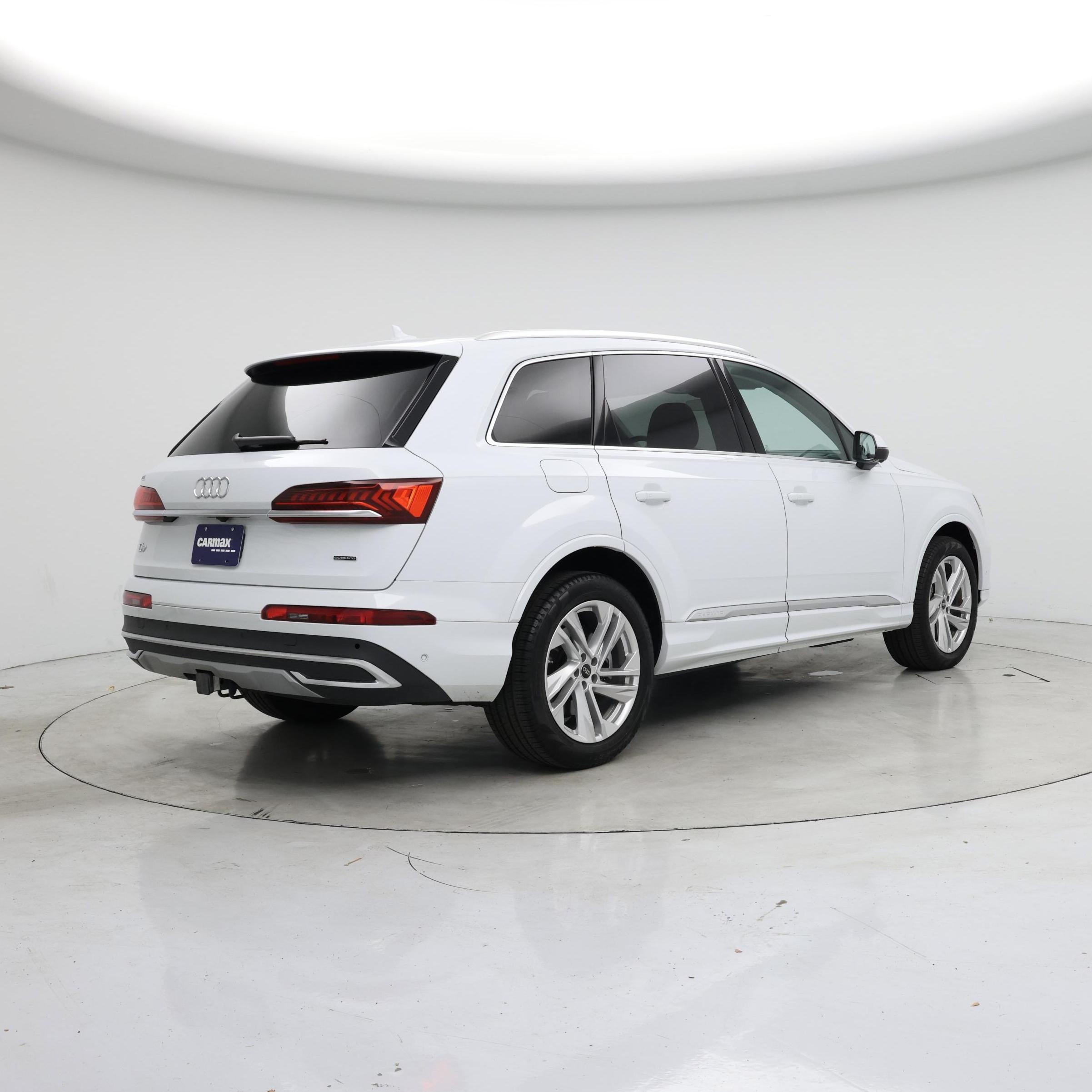 Thumbnail: 2023 Audi Q7 - 8