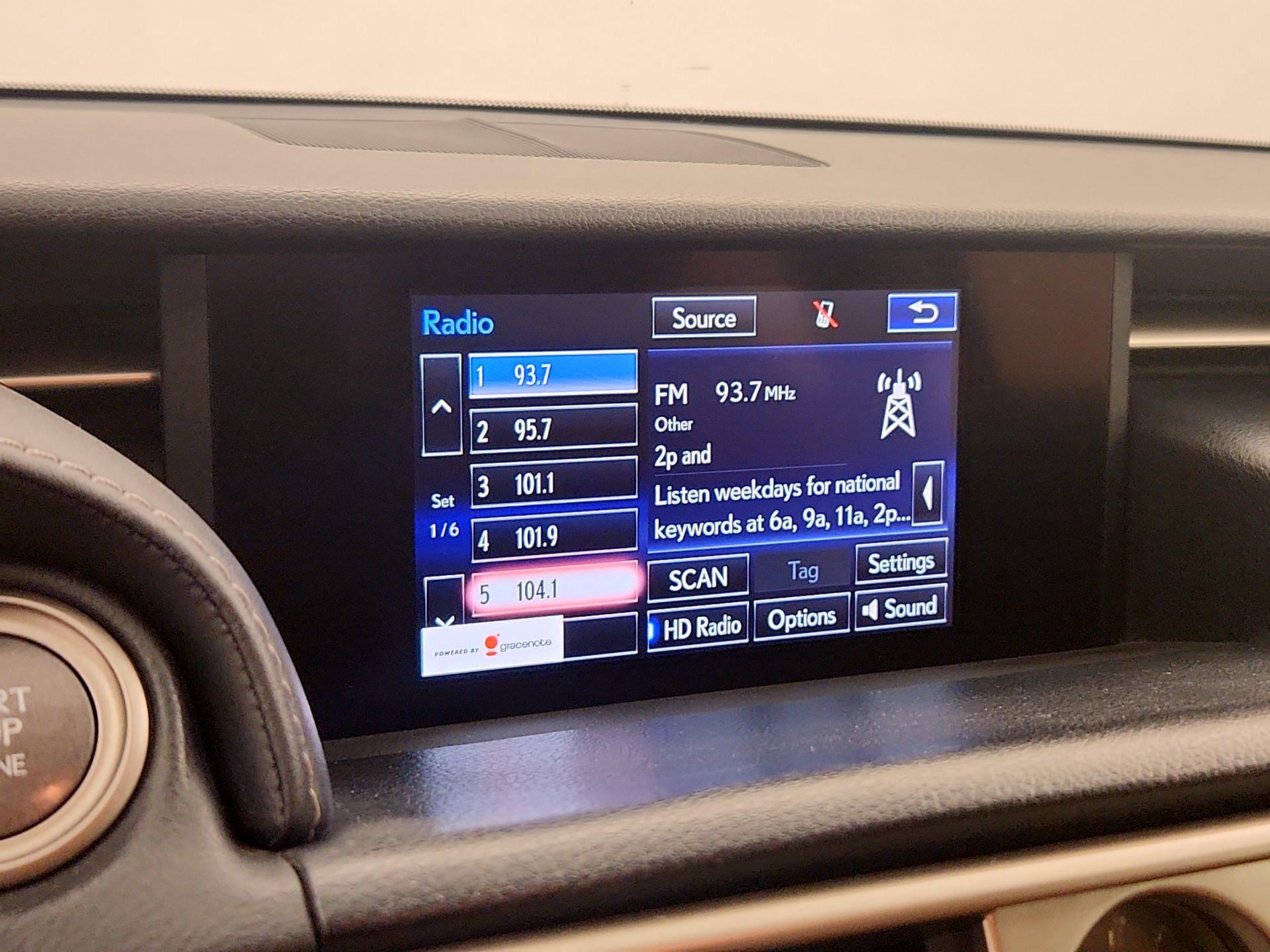 Thumbnail: 2016 Lexus IS - 16