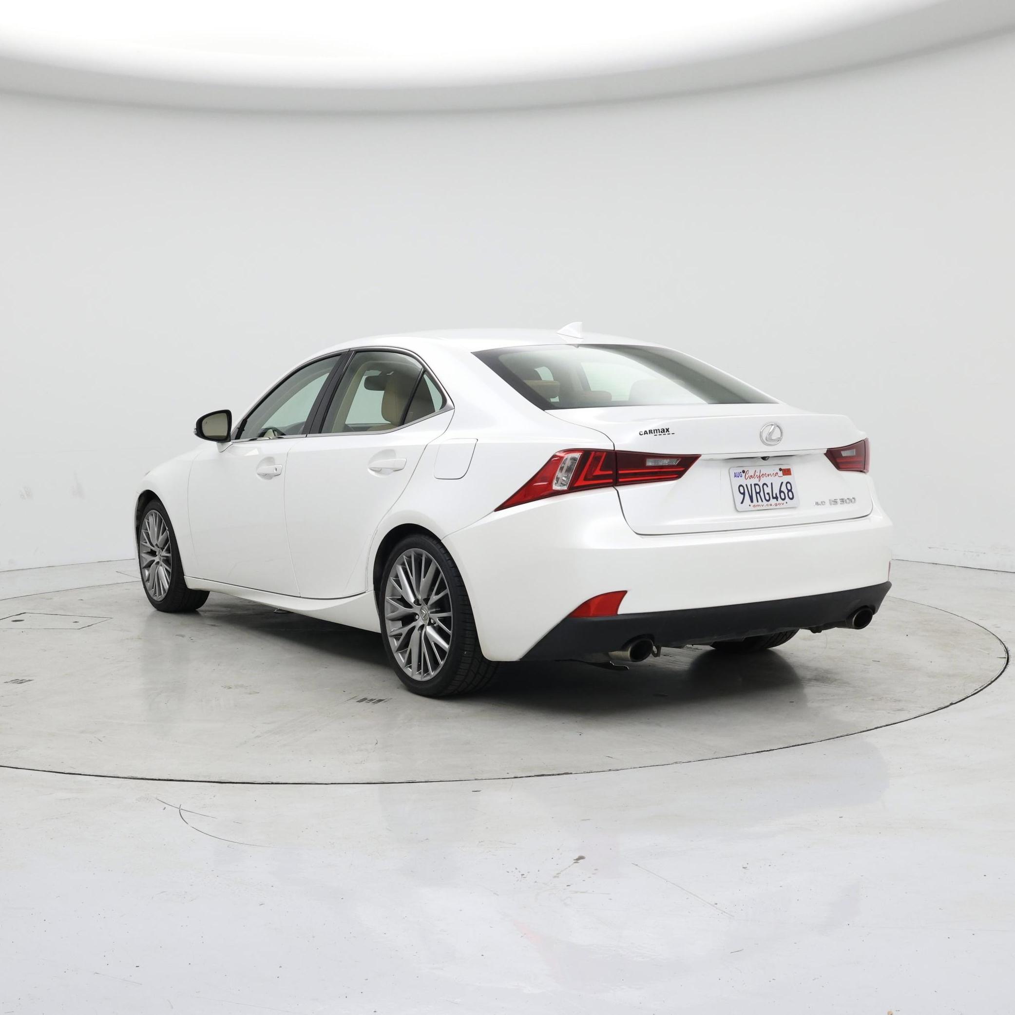 Thumbnail: 2016 Lexus IS - 2