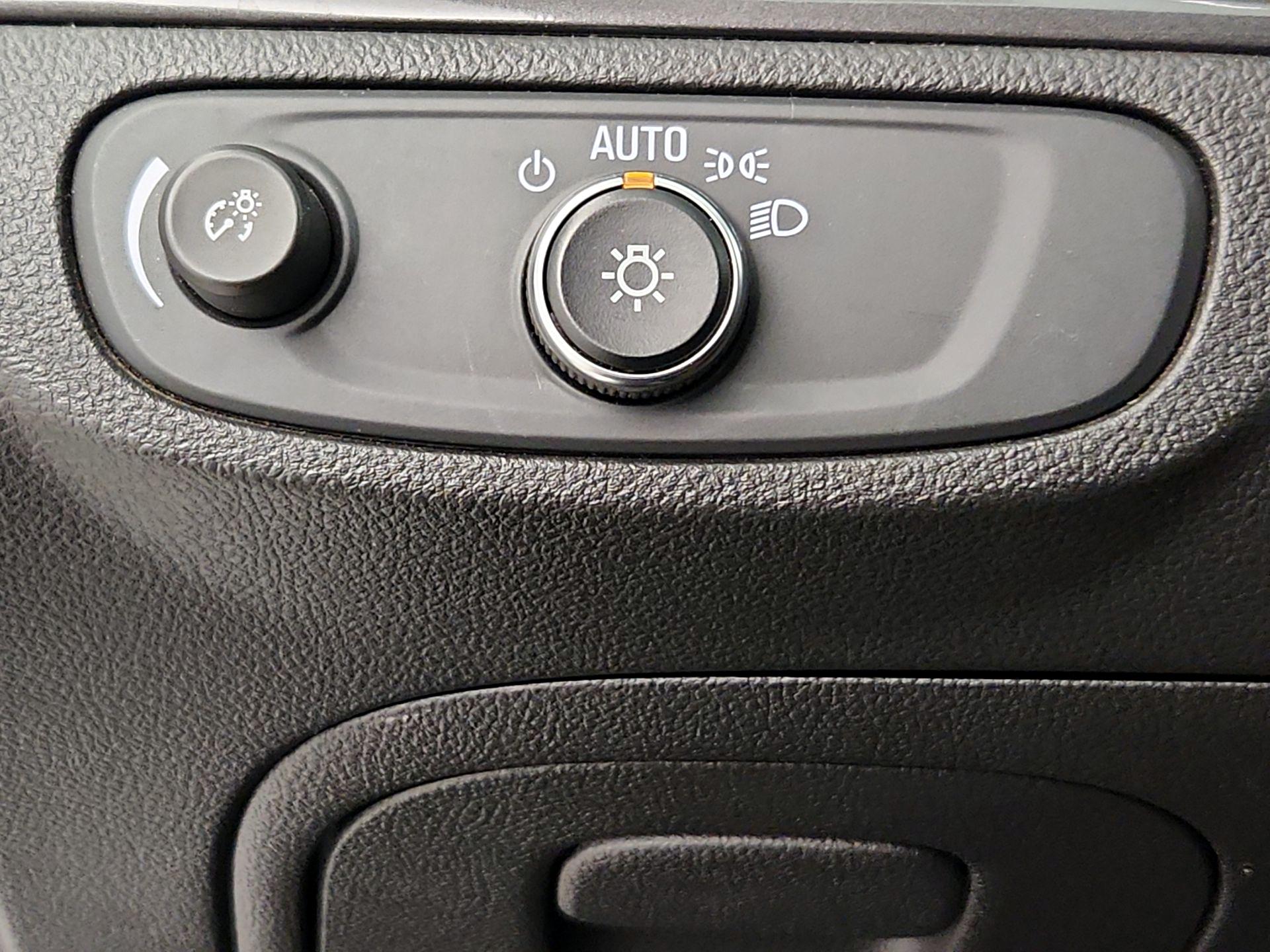 Thumbnail: 2018 Buick Encore - 13