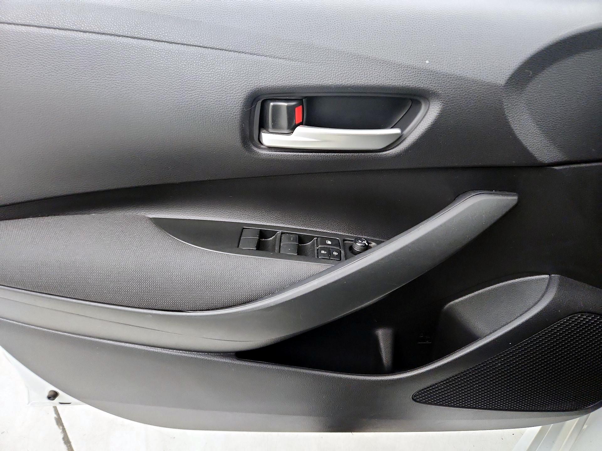 Thumbnail: 2021 Toyota Corolla - 12