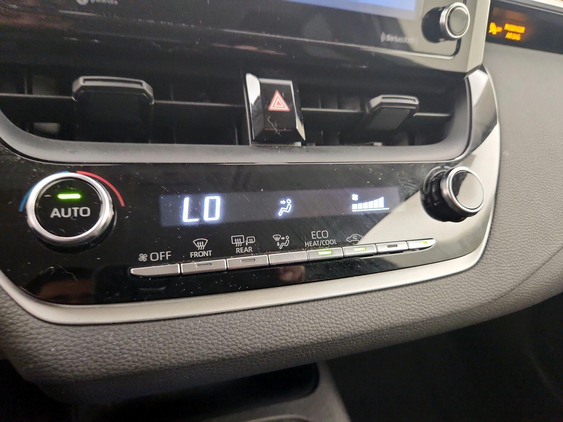 Thumbnail: 2021 Toyota Corolla - 16