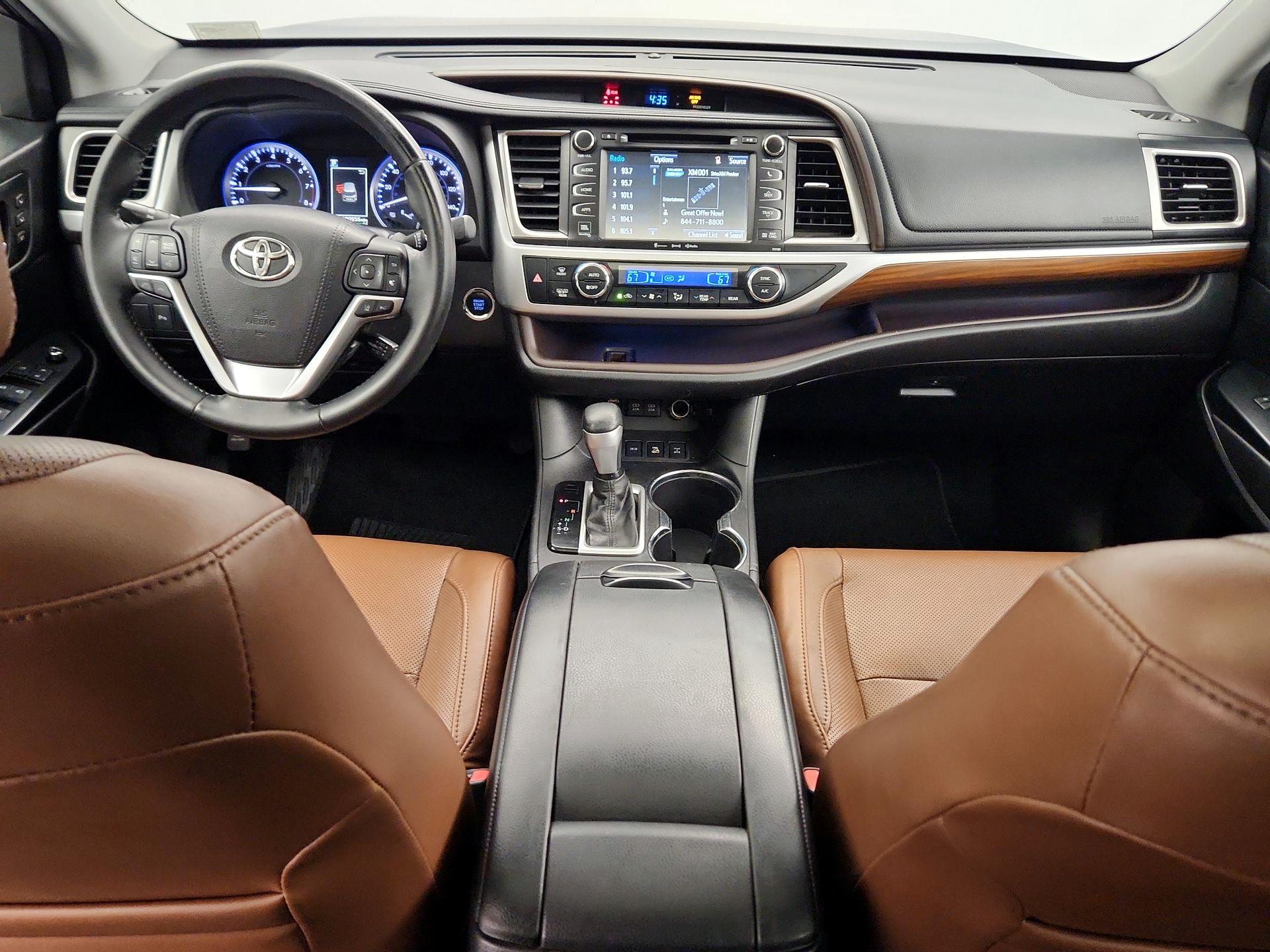 Thumbnail: 2017 Toyota Highlander - 9