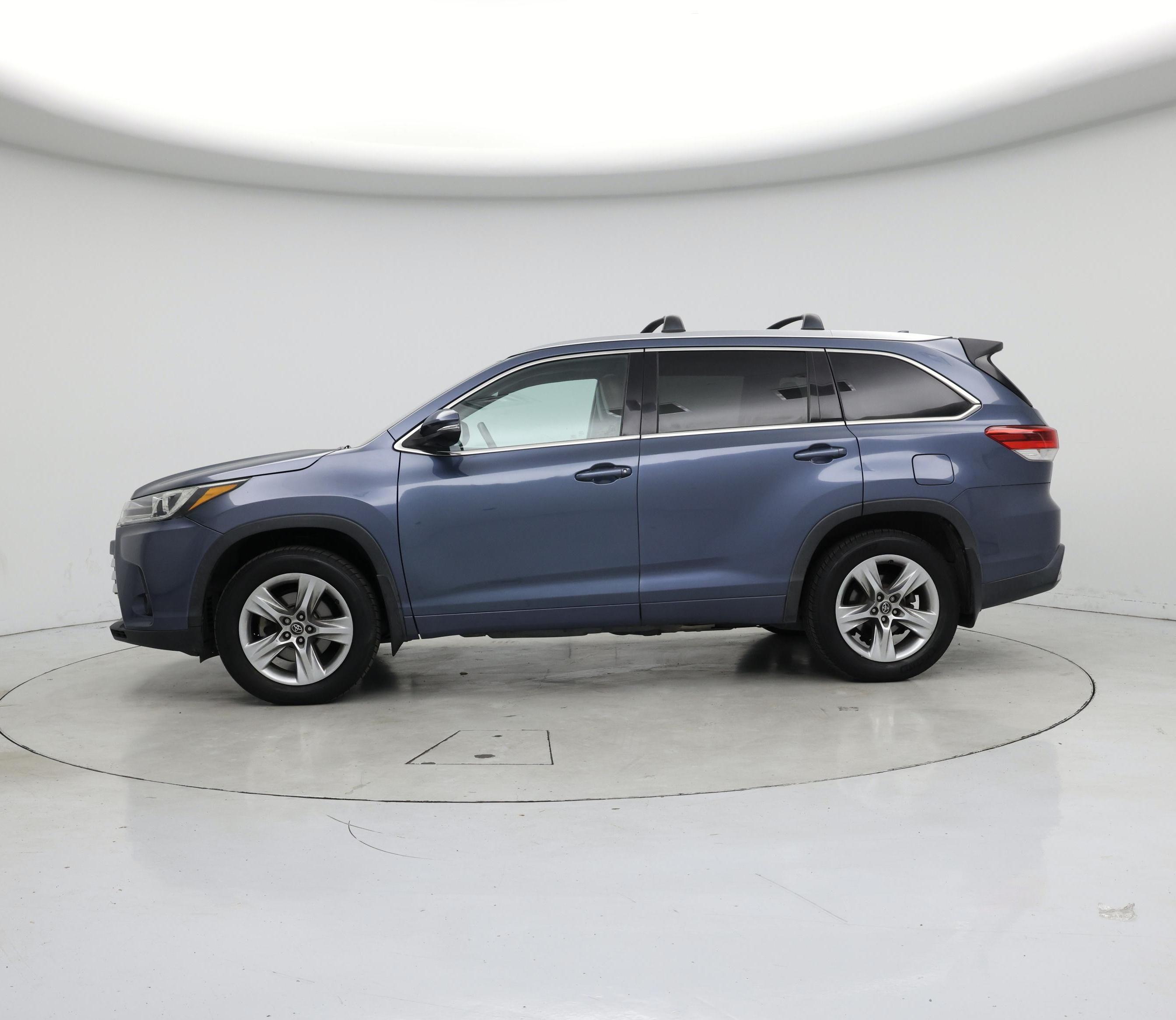 Thumbnail: 2017 Toyota Highlander - 3