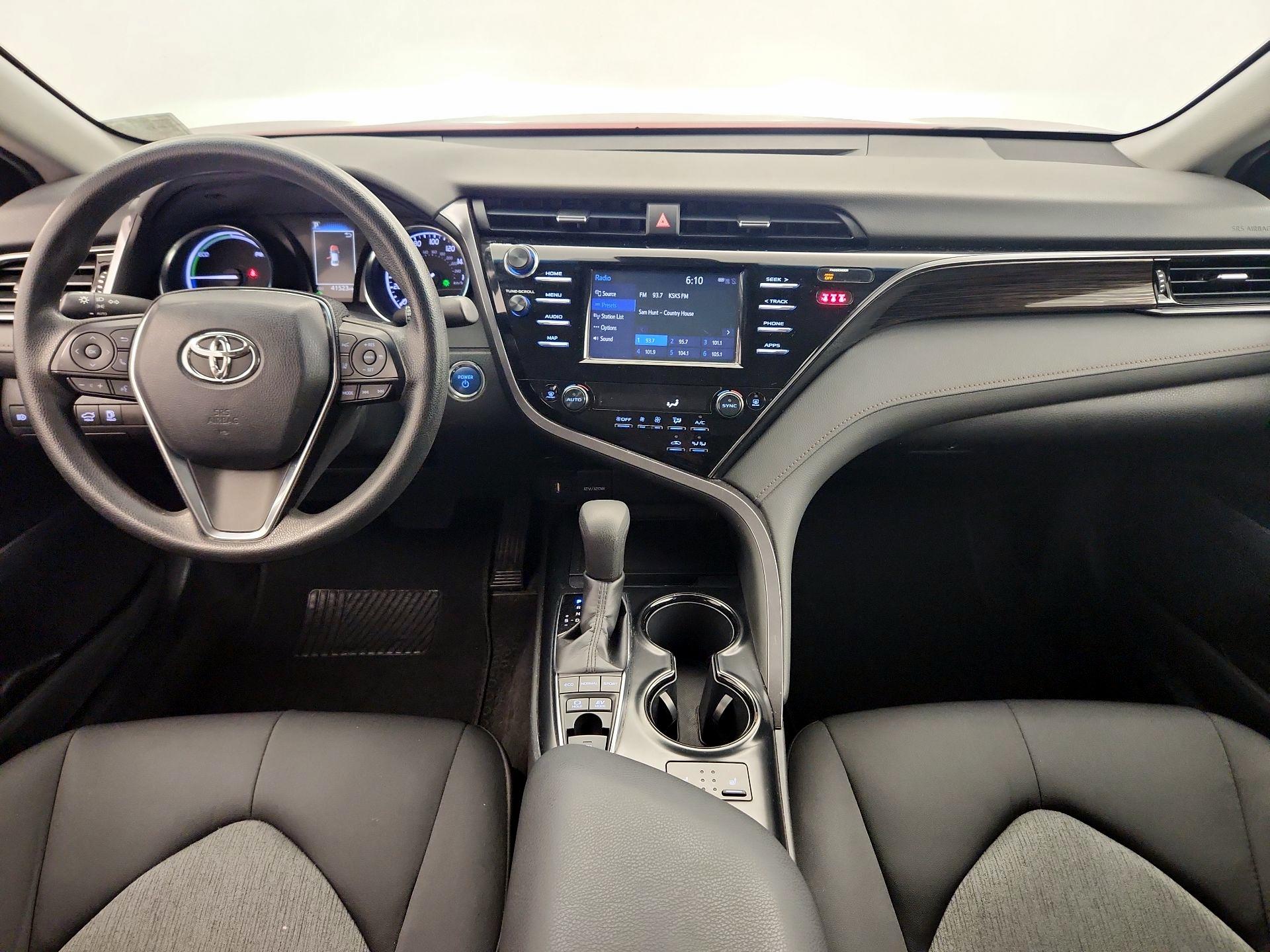 Thumbnail: 2019 Toyota Camry - 9