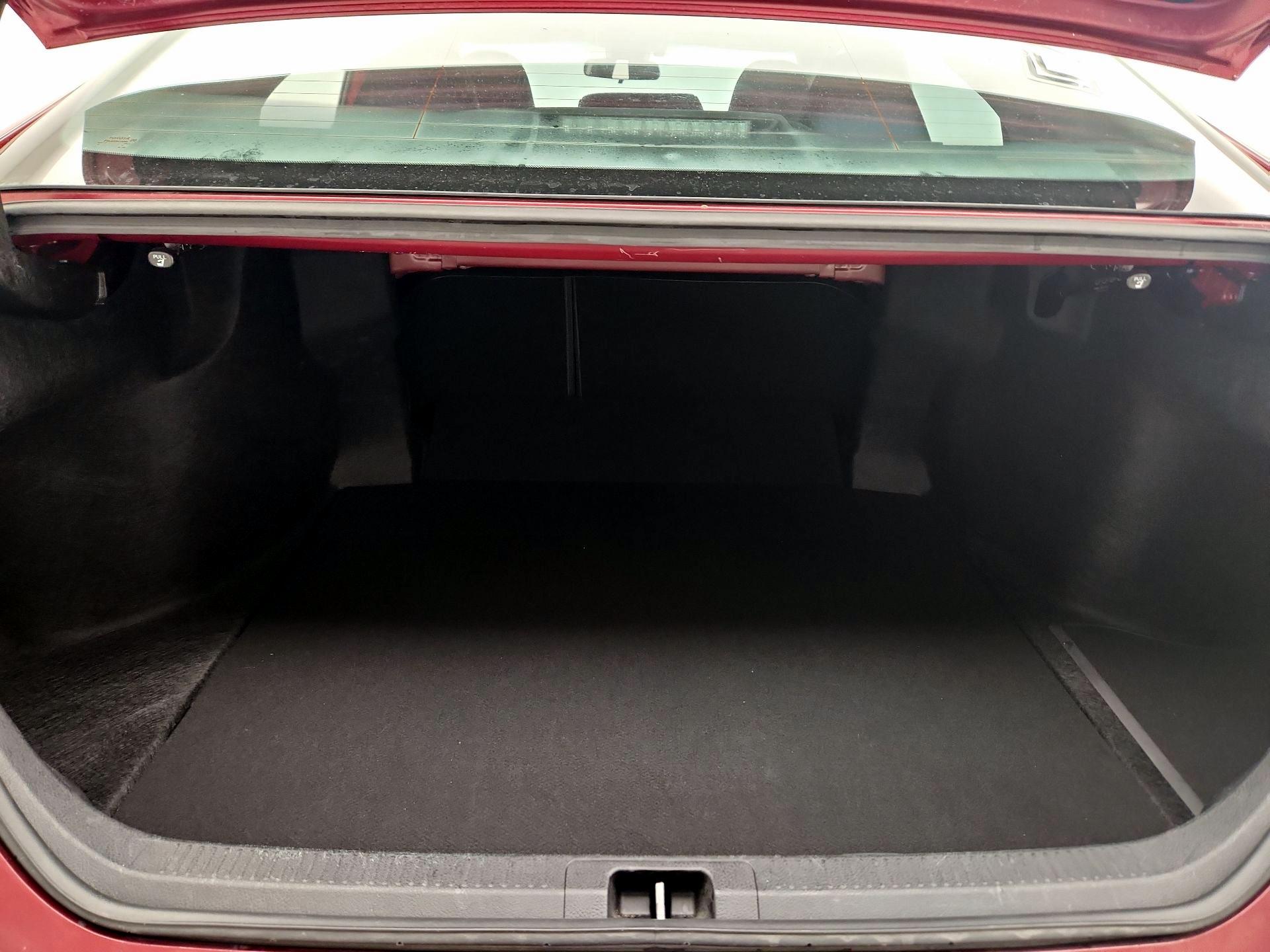 Thumbnail: 2019 Toyota Camry - 20