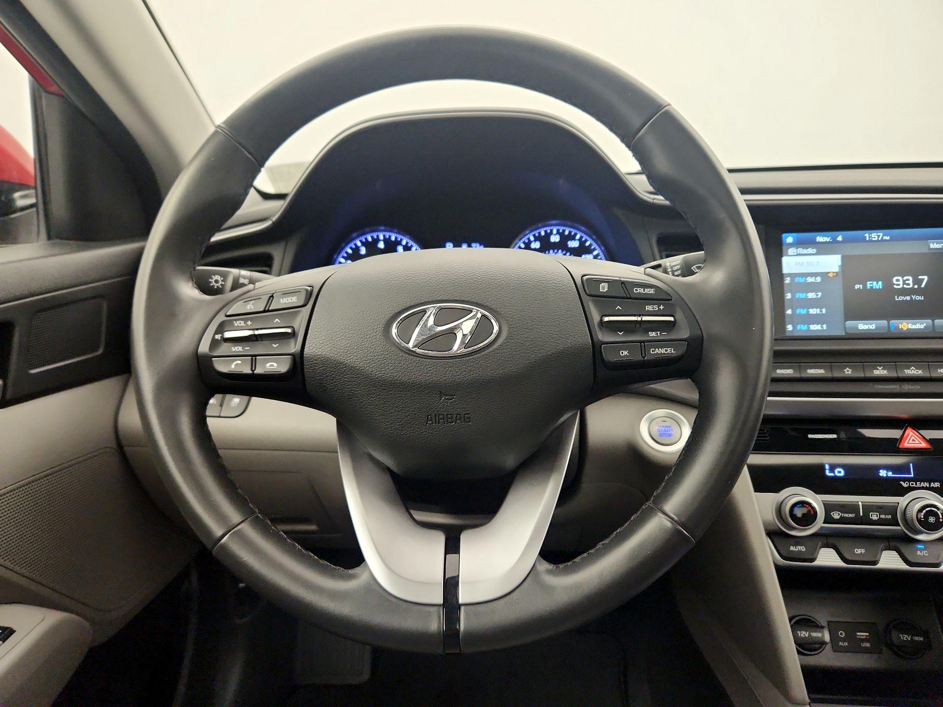 Thumbnail: 2020 Hyundai Elantra - 10