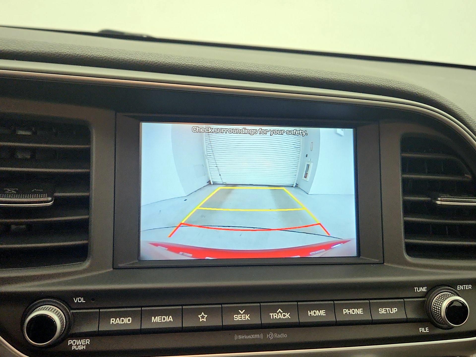 Thumbnail: 2020 Hyundai Elantra - 14