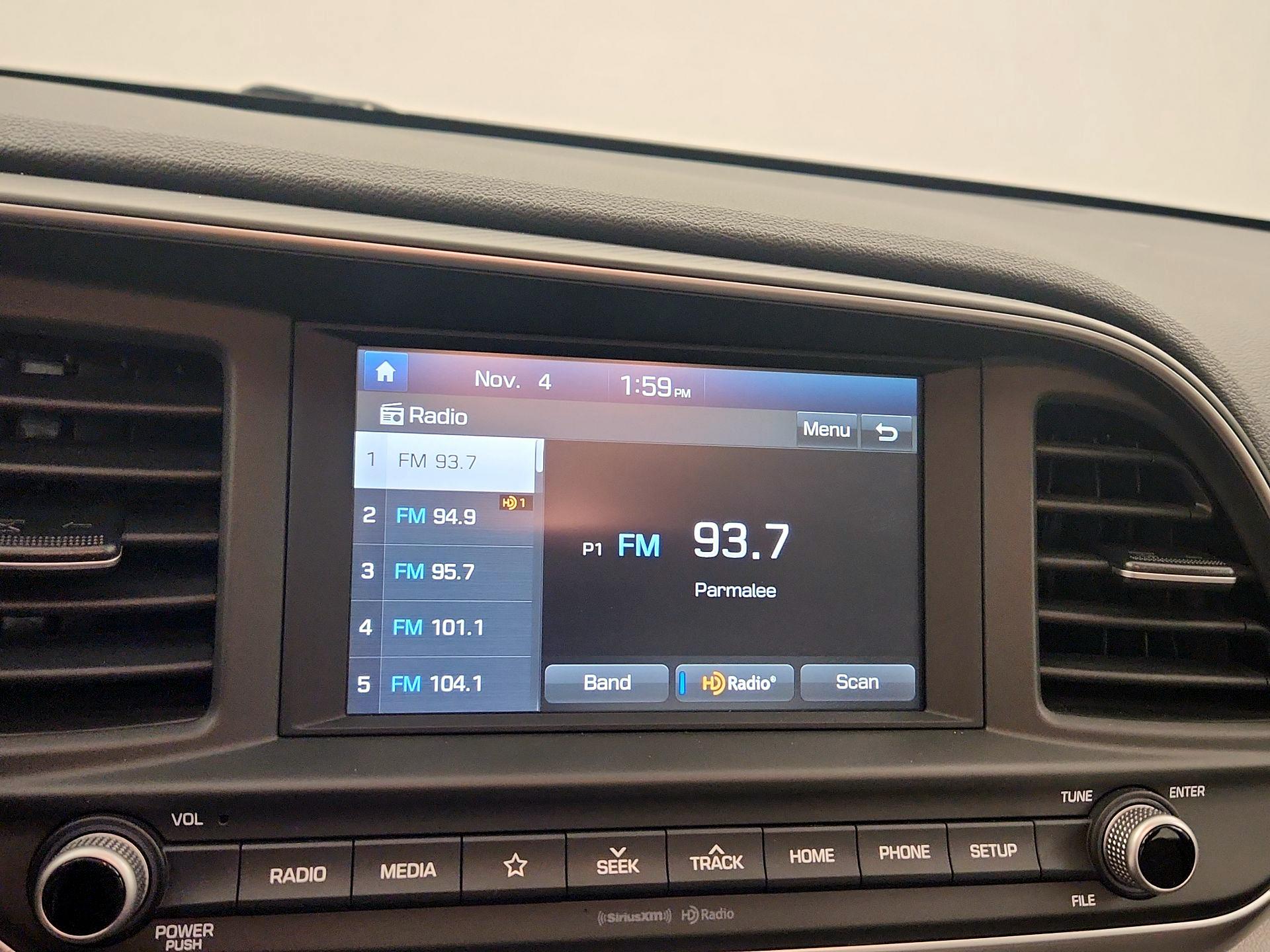 Thumbnail: 2020 Hyundai Elantra - 15