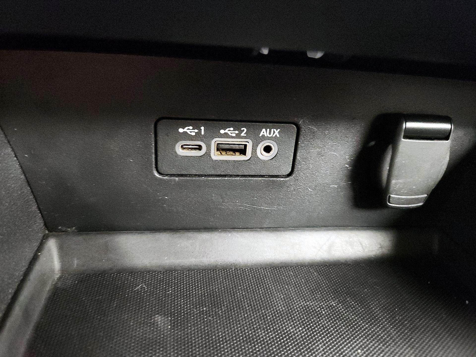 Thumbnail: 2020 Nissan Altima - 18