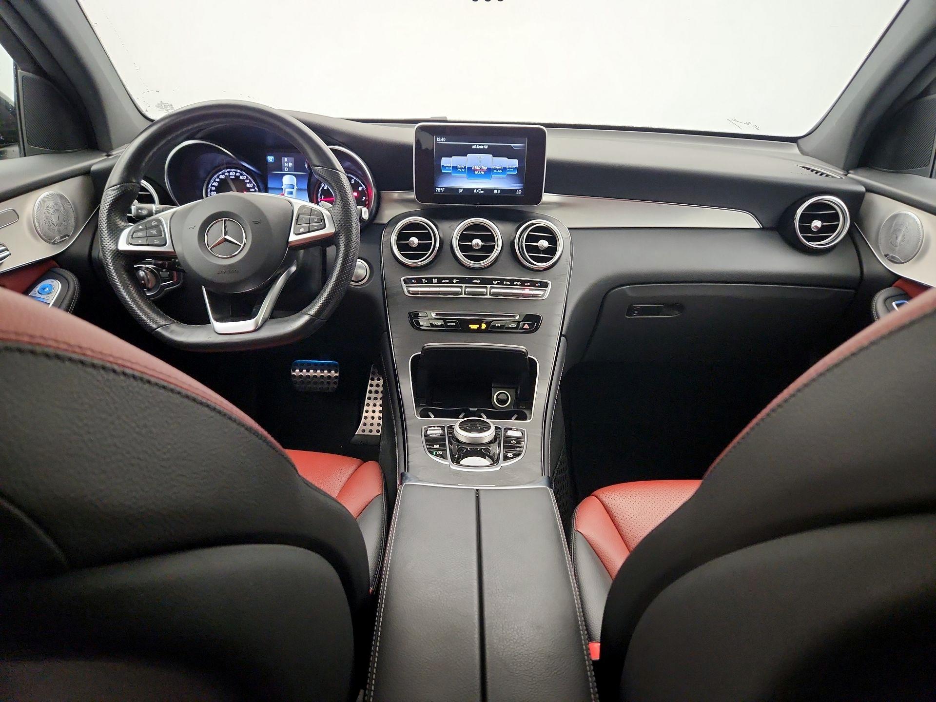 Thumbnail: 2019 Mercedes-Benz GLC - 9