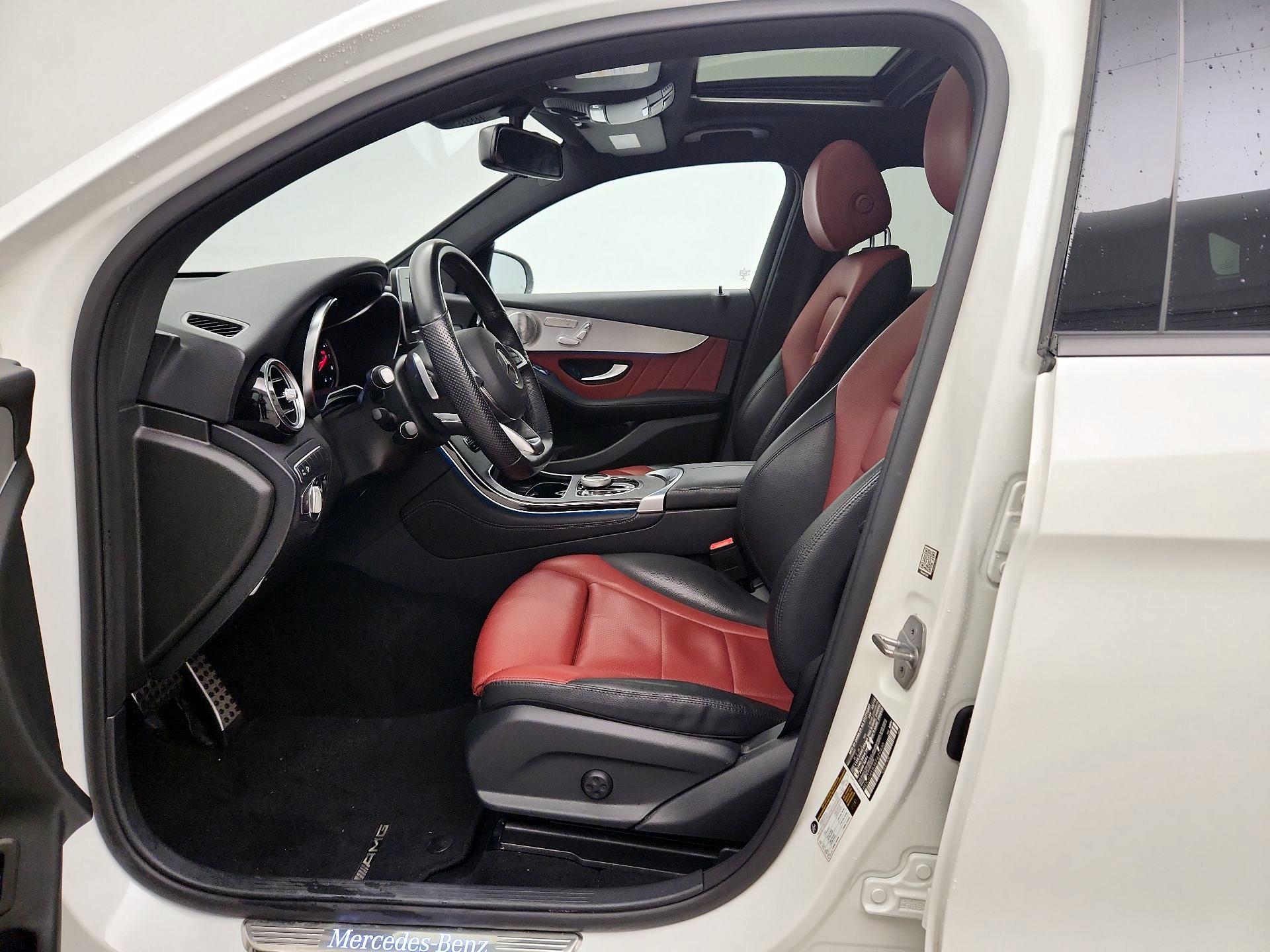 Thumbnail: 2019 Mercedes-Benz GLC - 11